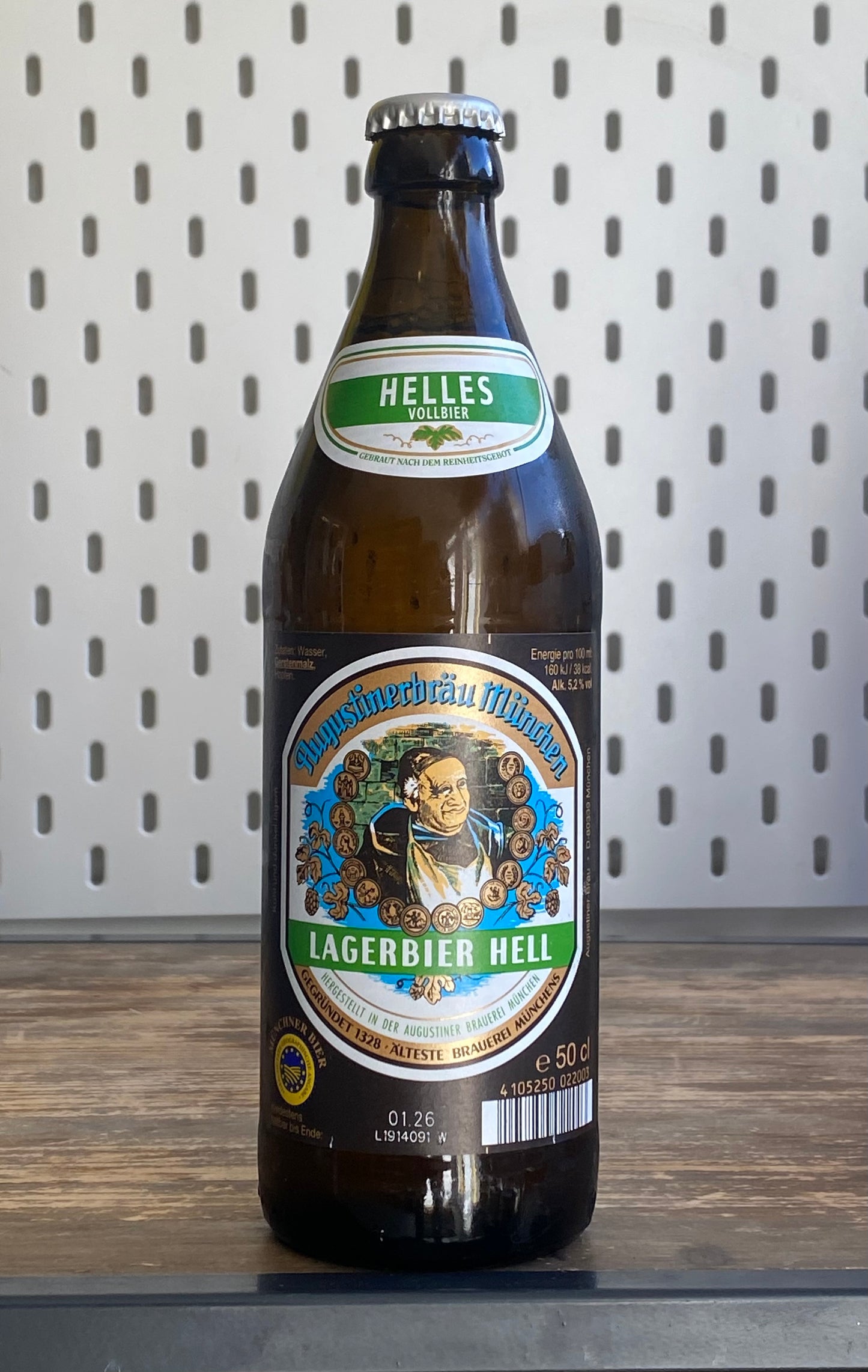 Augustiner Lagerbier Hell at The Beerhive, Edinburgh. Free UK shipping.