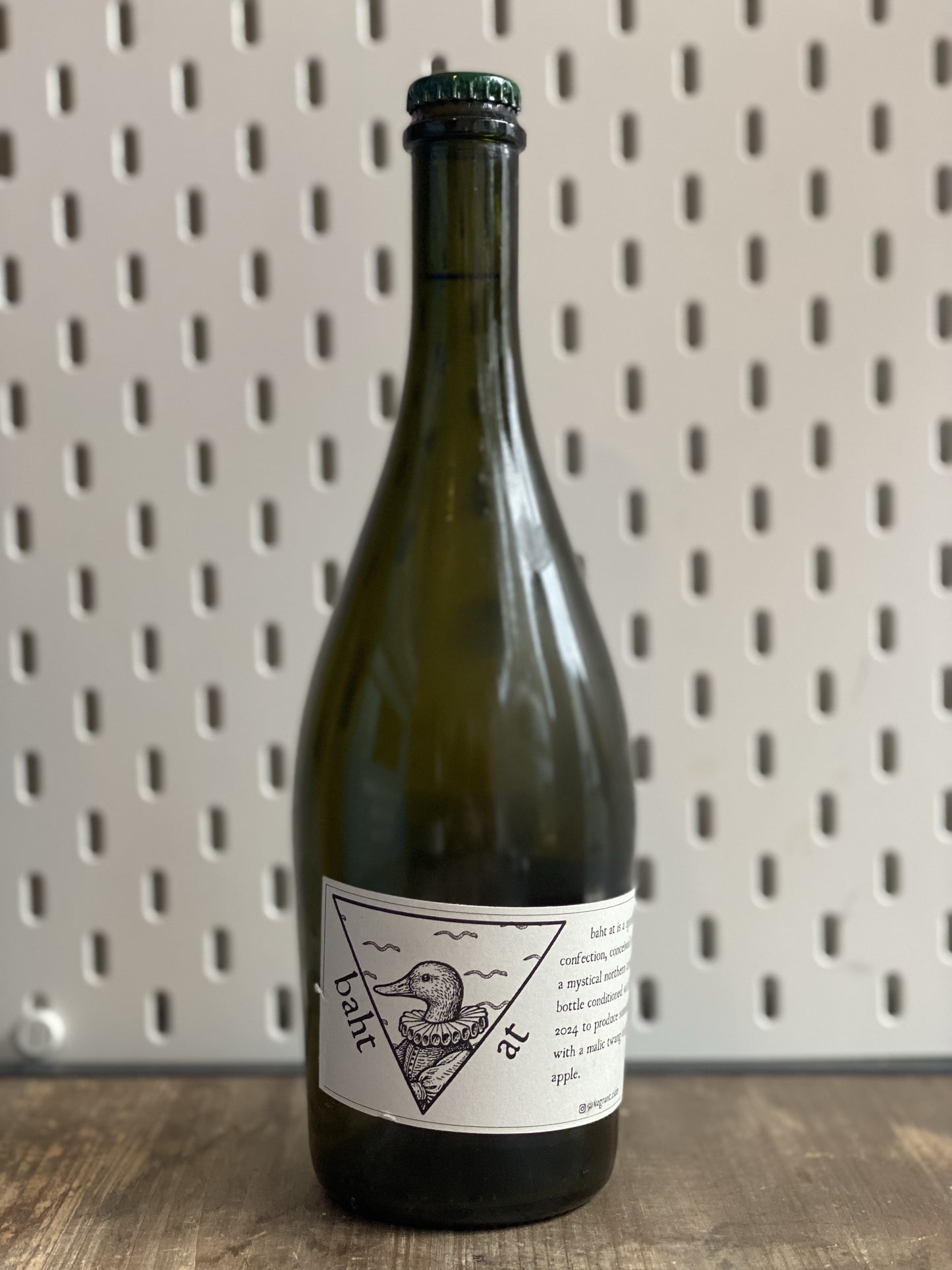 Baht At Rhubarb Vagrant Cider 75cl at The Beerhive, Edinburgh. Free UK shipping.