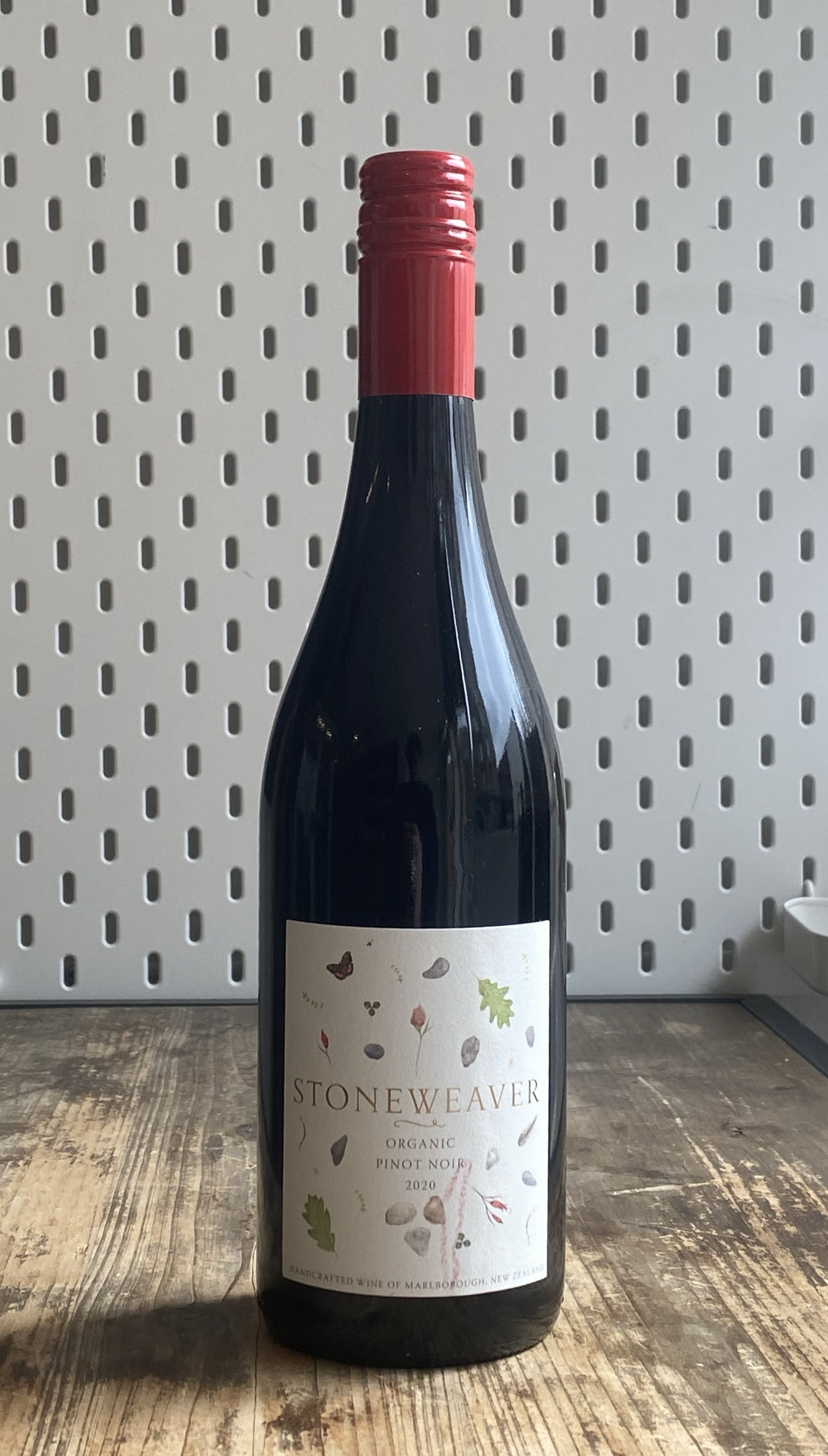 Huia Vineyards Stoneweaver Pinot Noir at The Beerhive, Edinburgh. Free UK shipping.