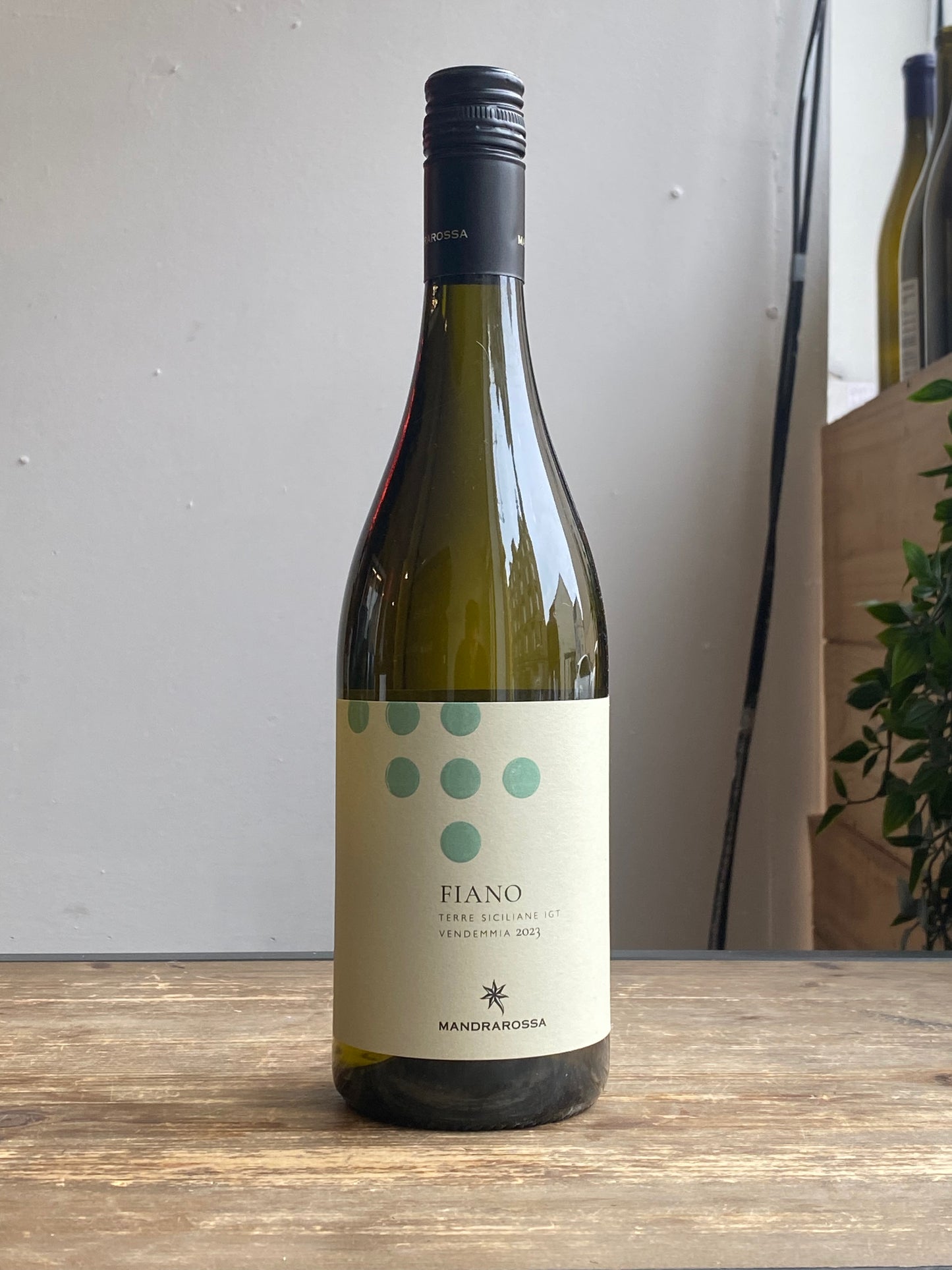 Mandrarossa Fiano at The Beerhive, Edinburgh. Free UK shipping.