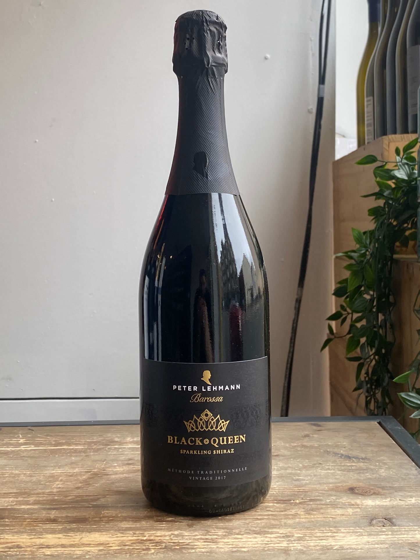 Peter Lehmann Black Queen Sparkling Shiraz at The Beerhive, Edinburgh. Free UK shipping.