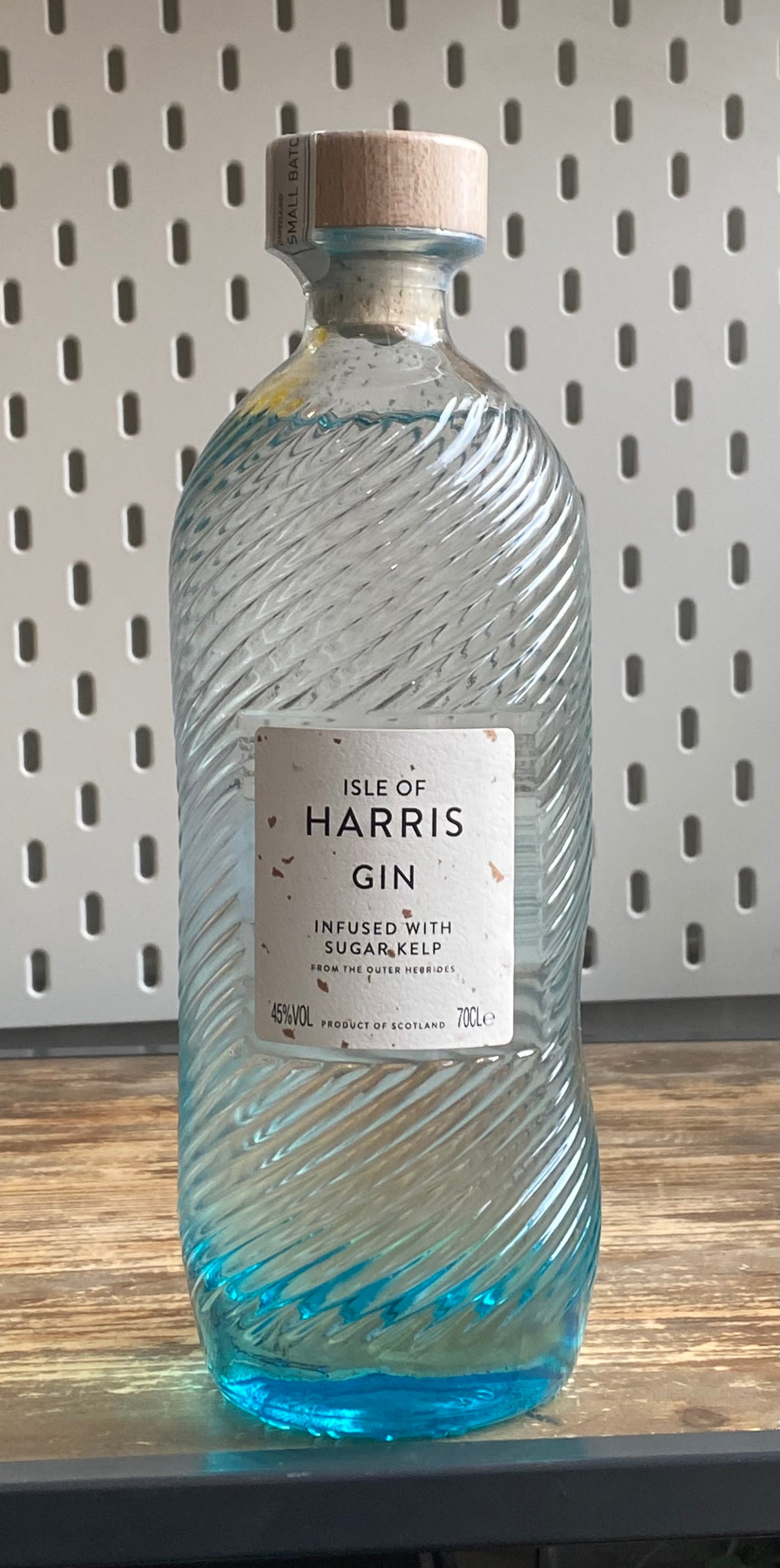 Isle of Harris Gin at The Beerhive, Edinburgh. Free UK shipping.