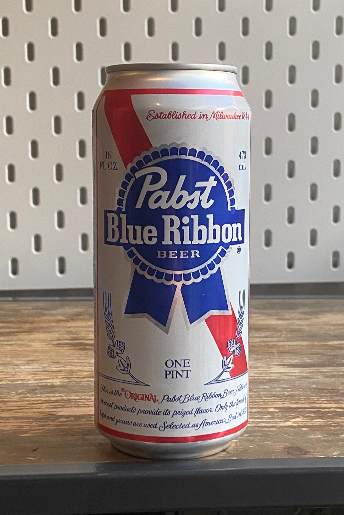 Pabst Blue Ribbon PBR Can at The Beerhive, Edinburgh. Free UK shipping.