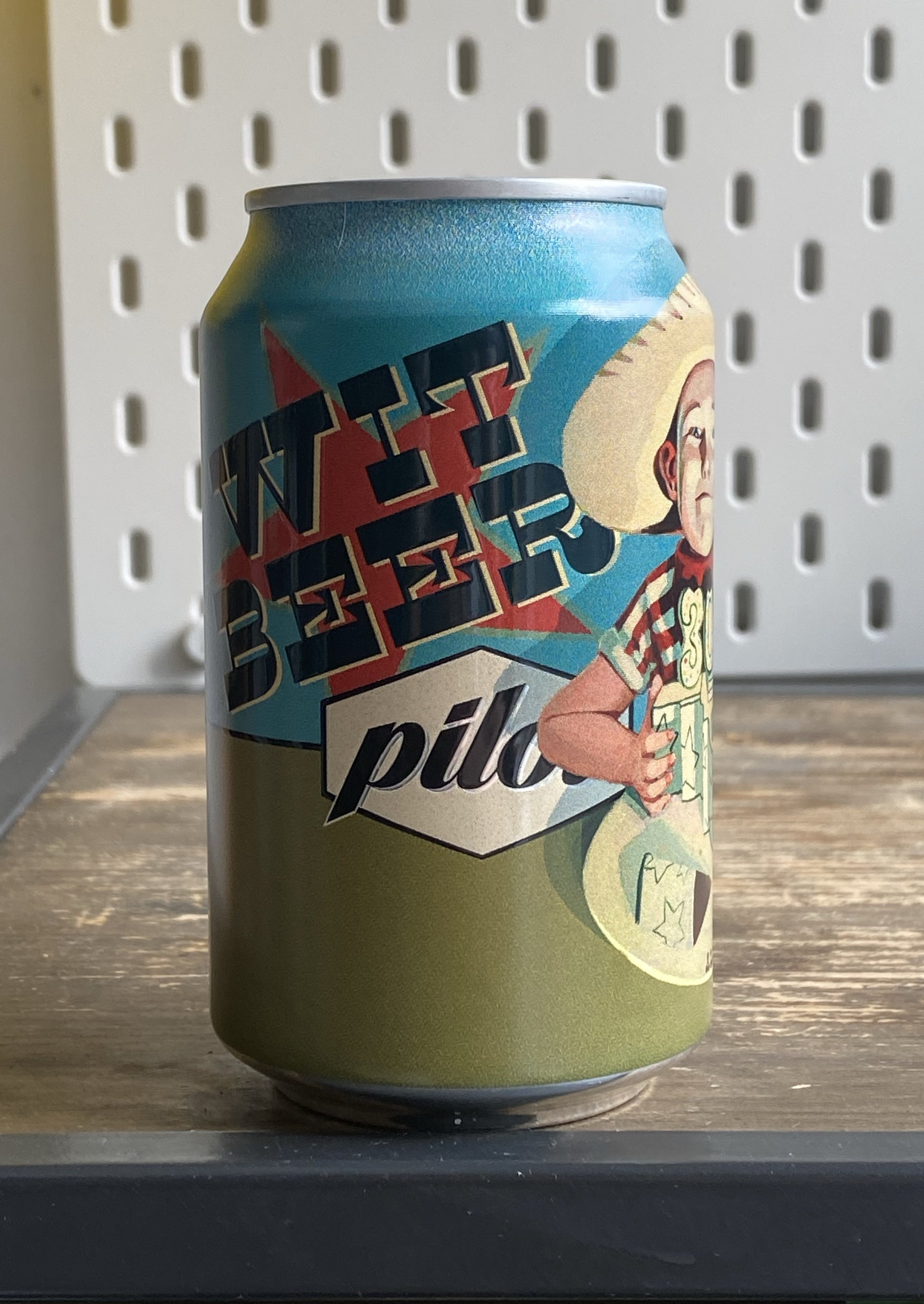 Pilot Wit Beer at The Beerhive, Edinburgh. Free UK shipping.