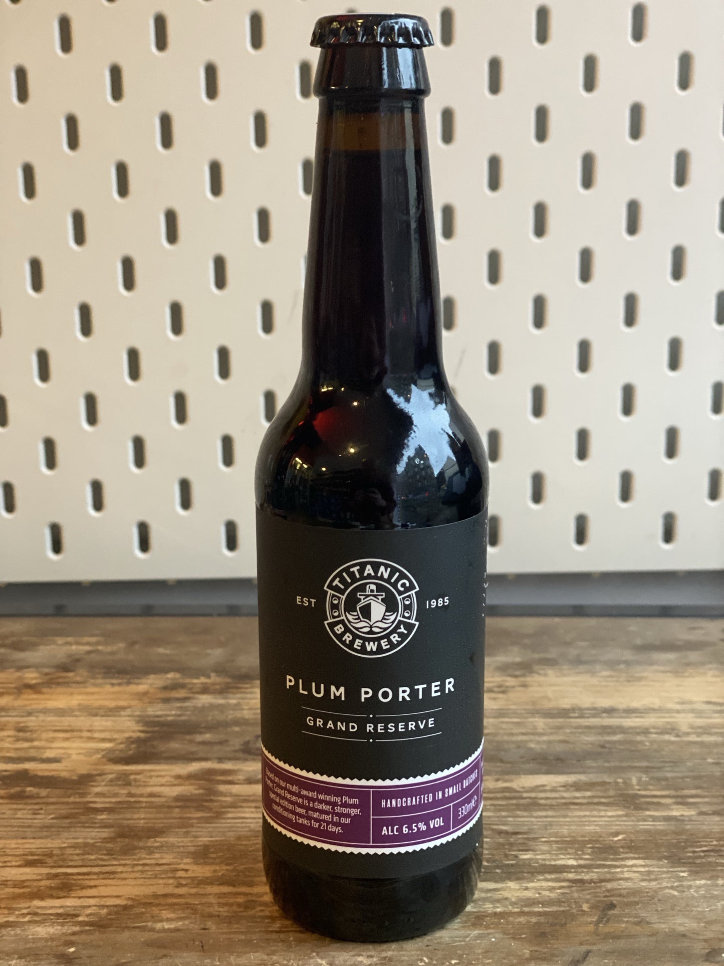 Titanic Grande Reserve Plum Porter 330ml at The Beerhive, Edinburgh. Free UK shipping.