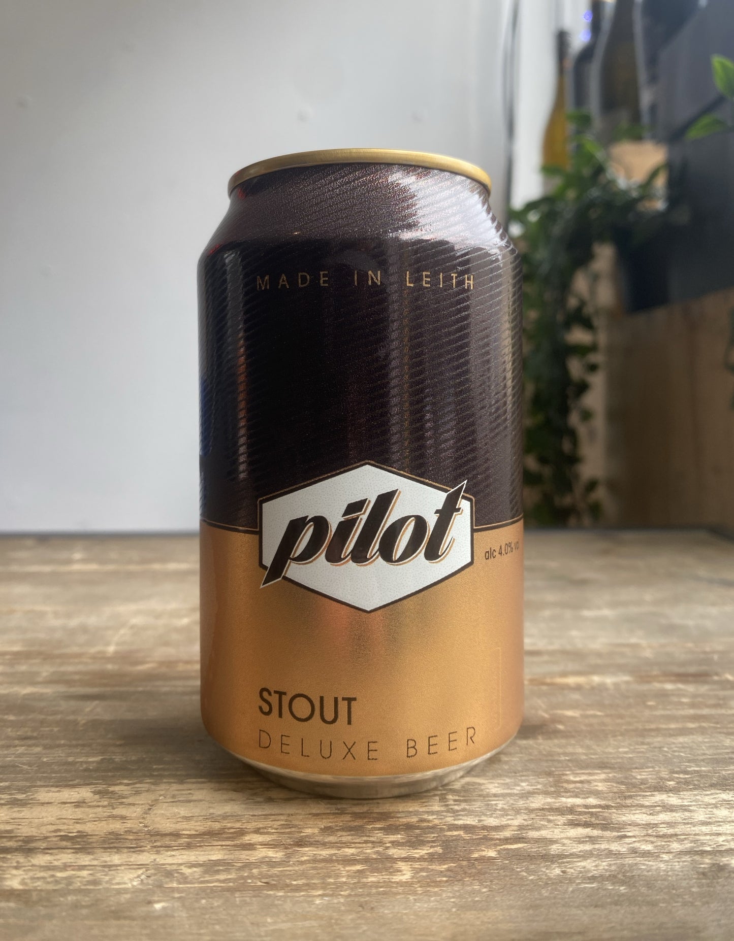 Pilot Stout at The Beerhive, Edinburgh. Free UK shipping.