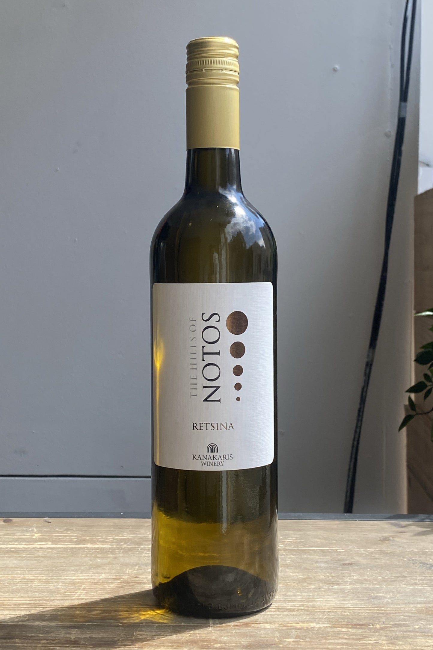 Kanakaris Notos Retsina at The Beerhive, Edinburgh. Free UK shipping.