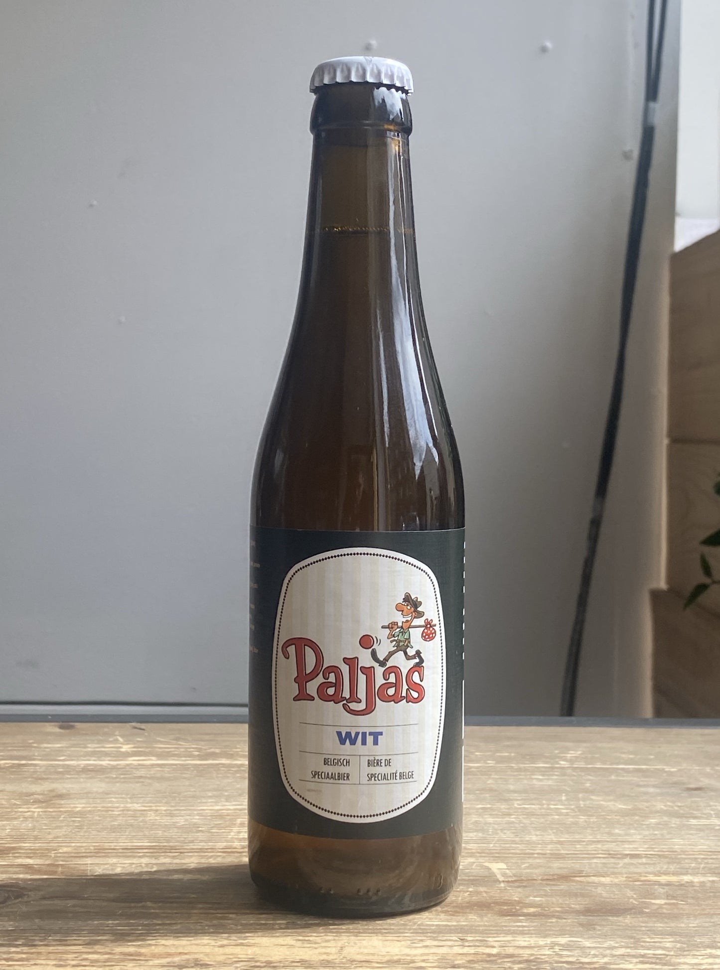 Paljas: Paljas Wit at The Beerhive, Edinburgh. Free UK shipping.