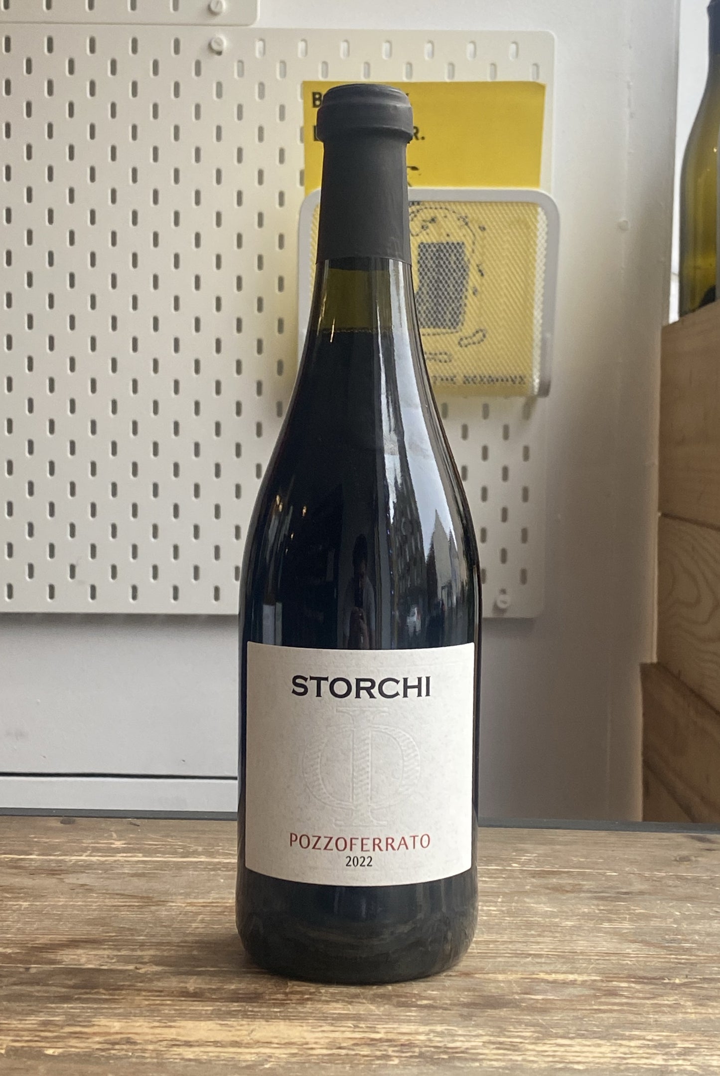 Storchi Rosso Reggiano Pozzoferrato Lambrusco DOC 2022 at The Beerhive, Edinburgh. Free UK shipping.