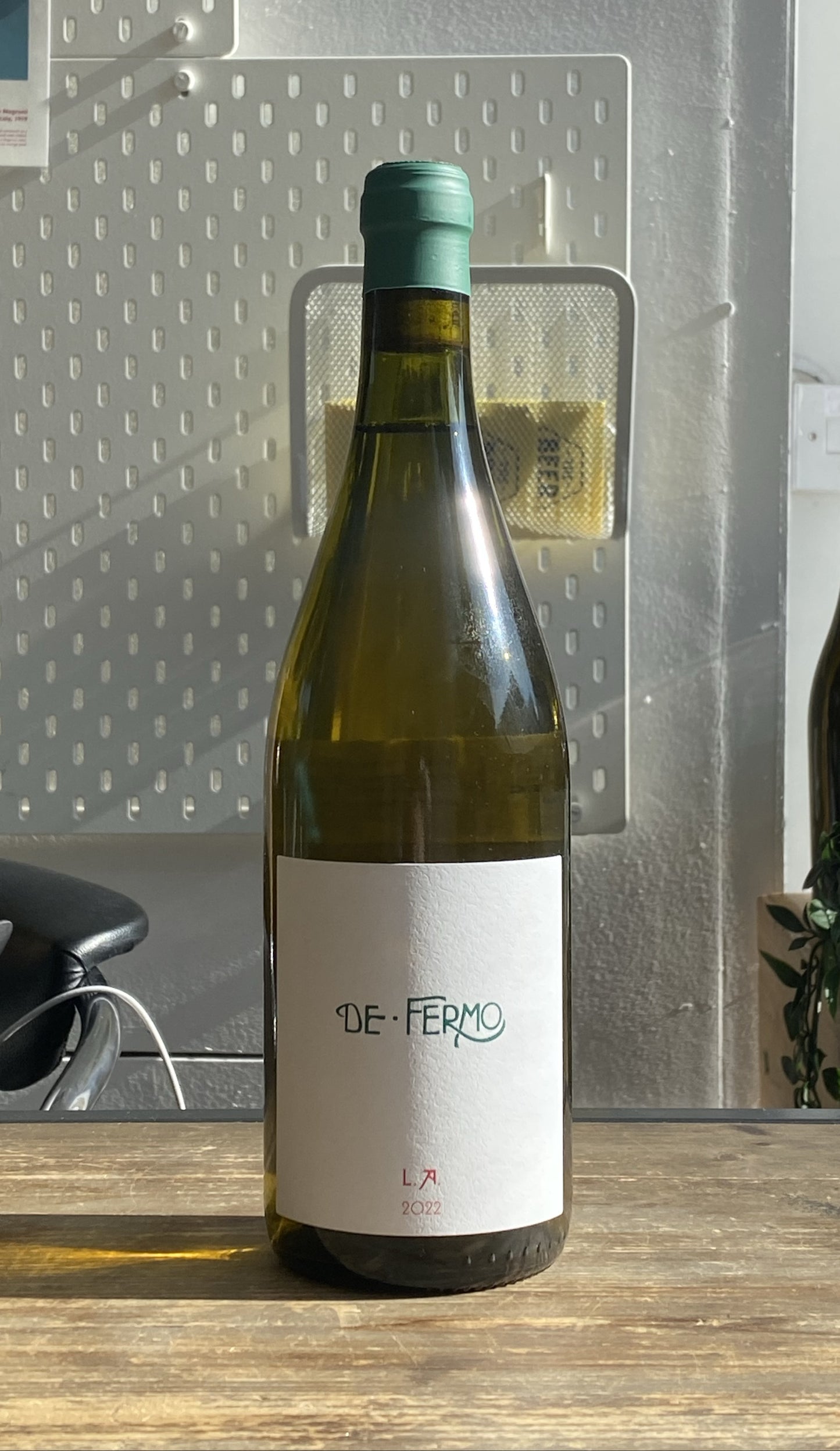 De Fermo Concrete Bianco Pecorino at The Beerhive, Edinburgh. Free UK shipping.