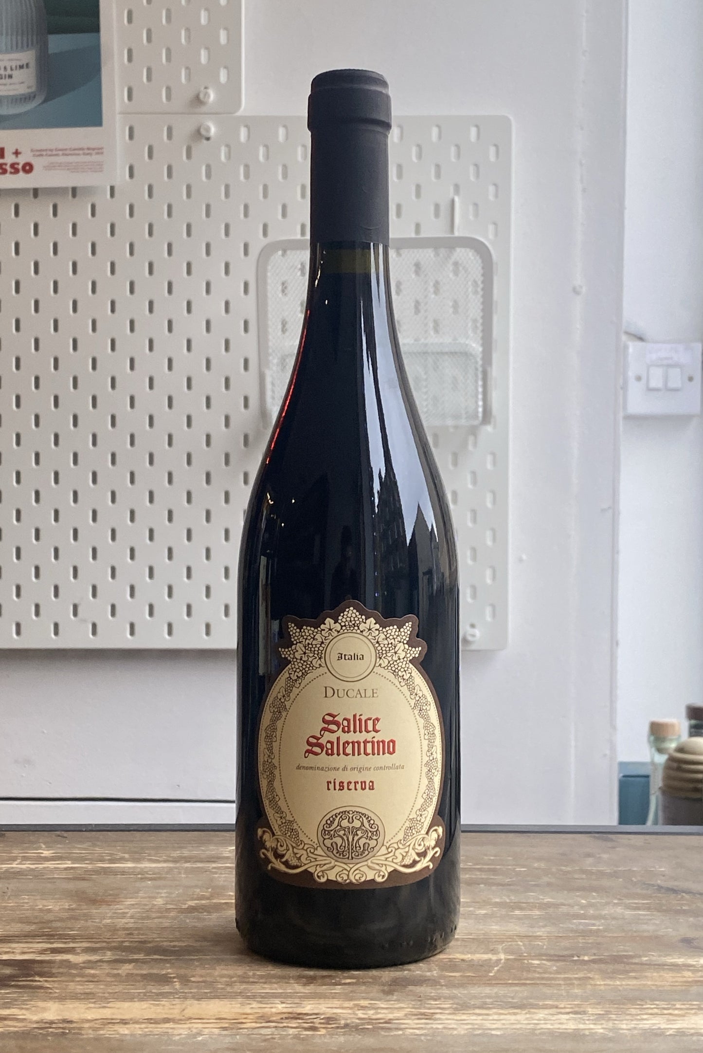 Ducale Salice Salentino Riserva at The Beerhive, Edinburgh. Free UK shipping.