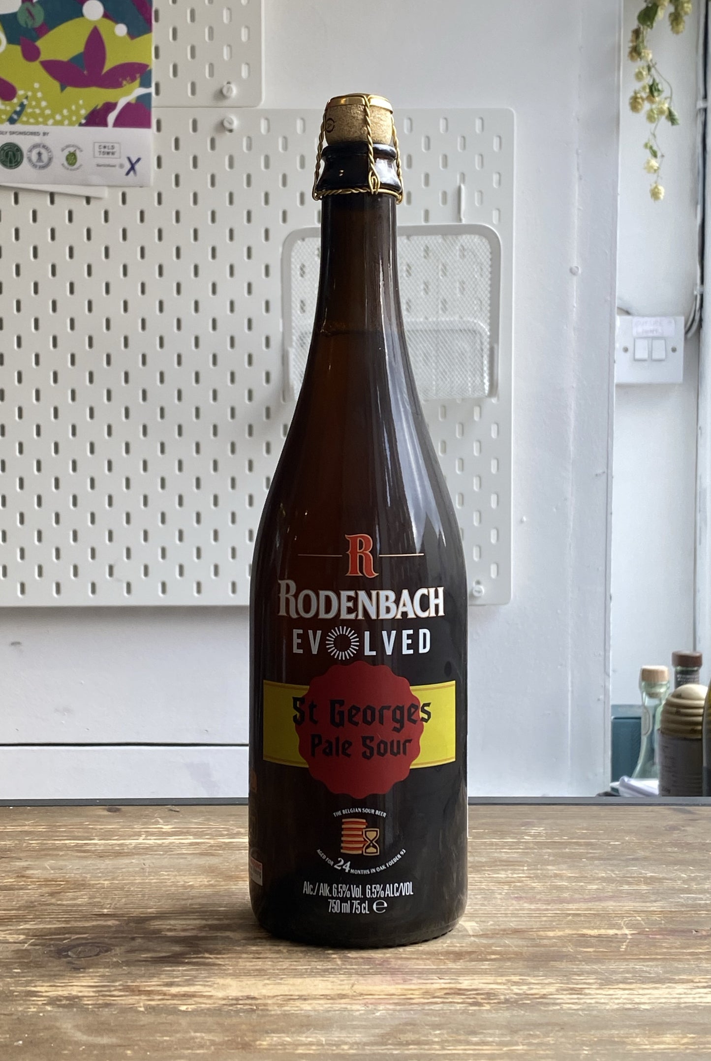 Rodenbach Evolved St Georges at The Beerhive, Edinburgh. Free UK shipping.