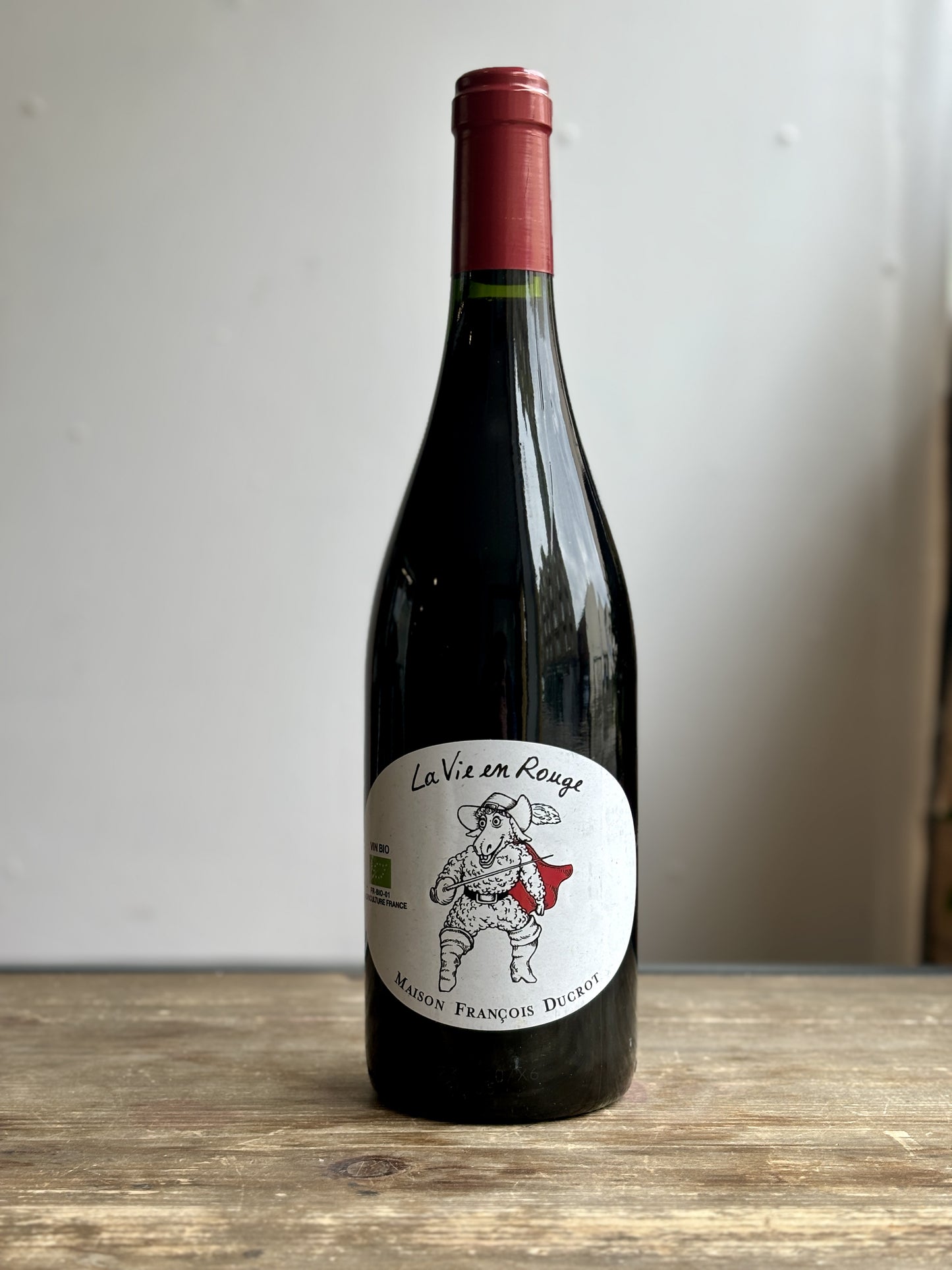 Francois Ducrot La Vie en Rouge! at The Beerhive, Edinburgh. Free UK shipping.