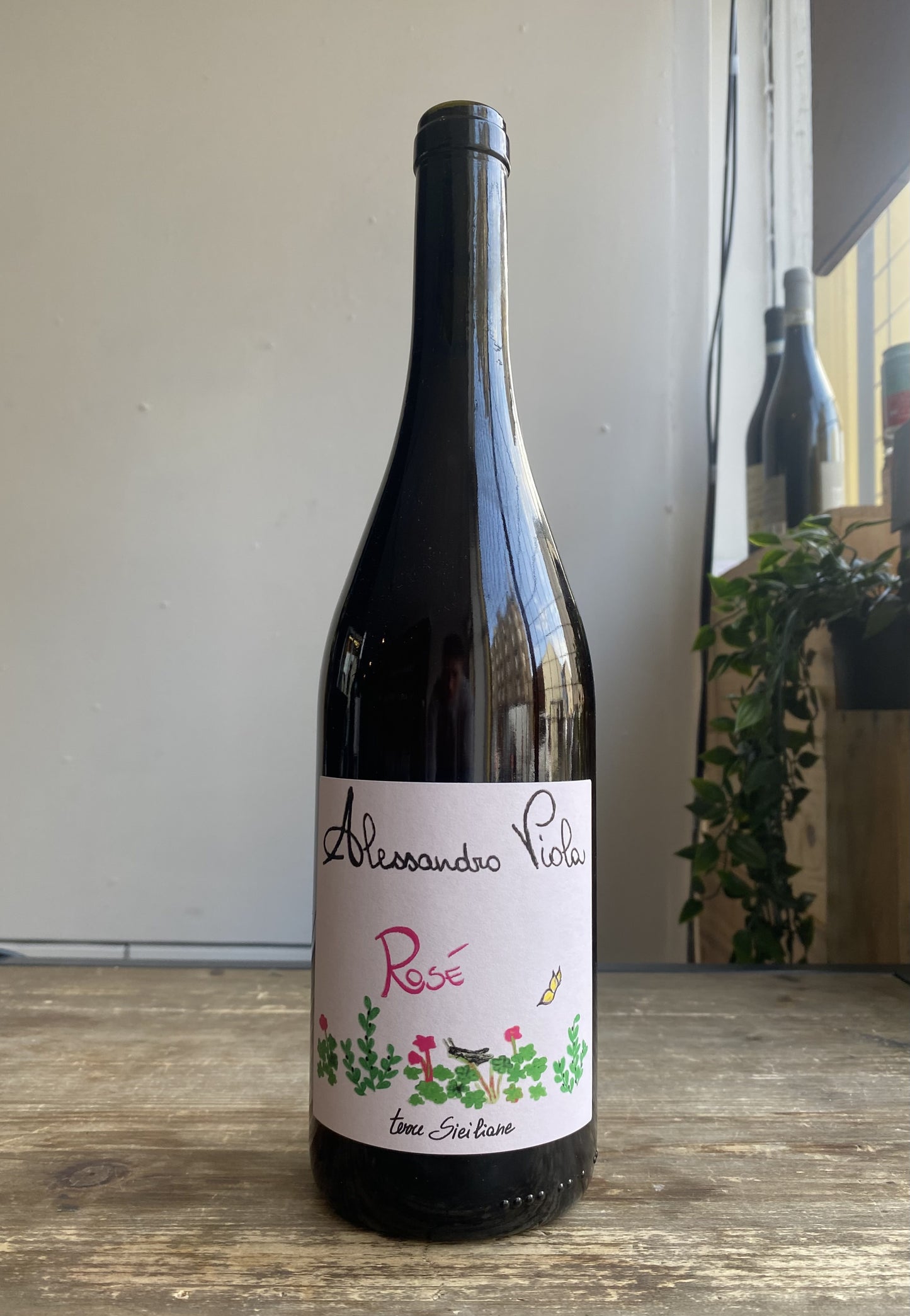Alessandro Viola Rosé (Alcamo) at The Beerhive, Edinburgh. Free UK shipping.