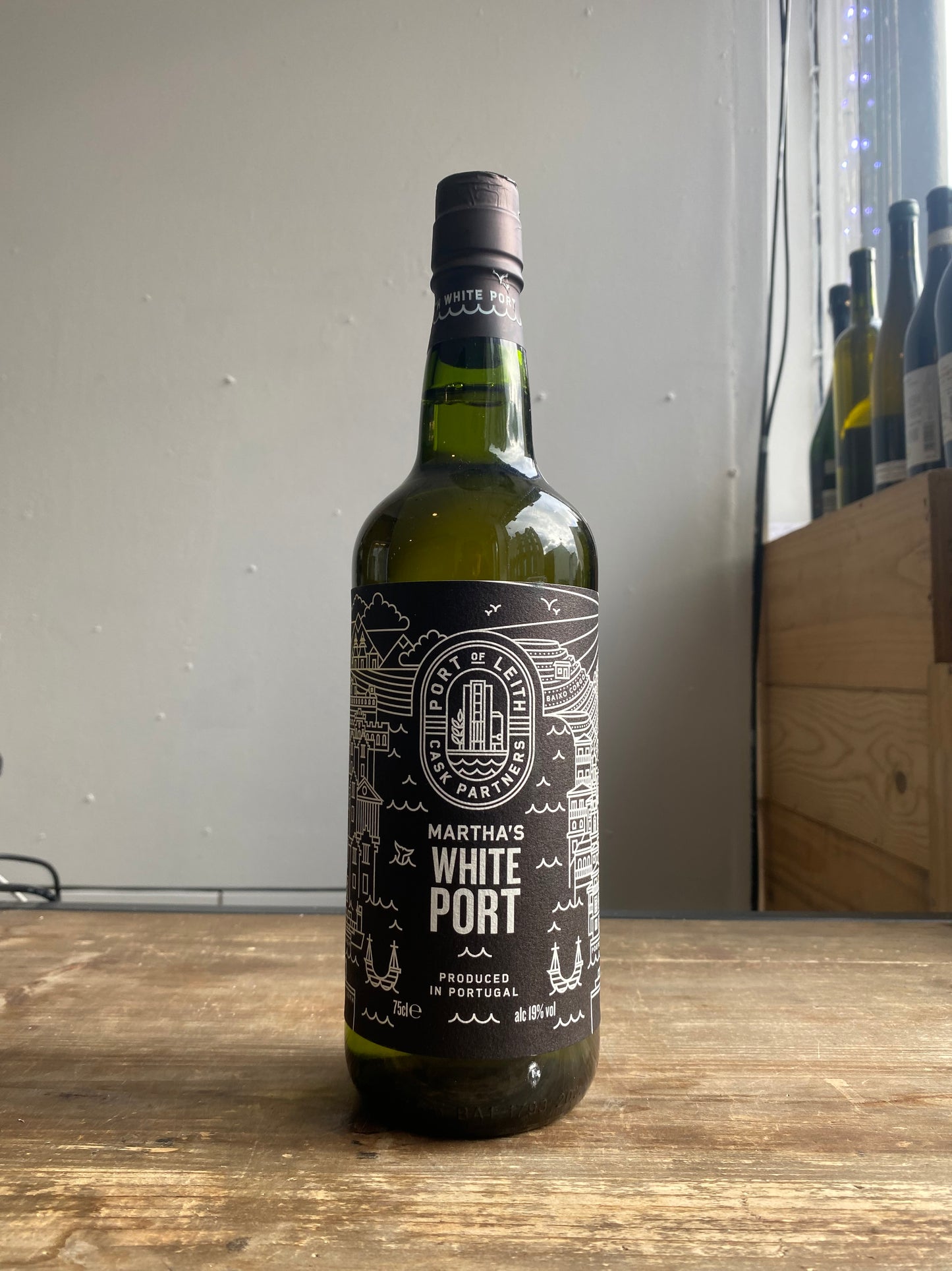 Port of Leith White Port at The Beerhive, Edinburgh. Free UK shipping.