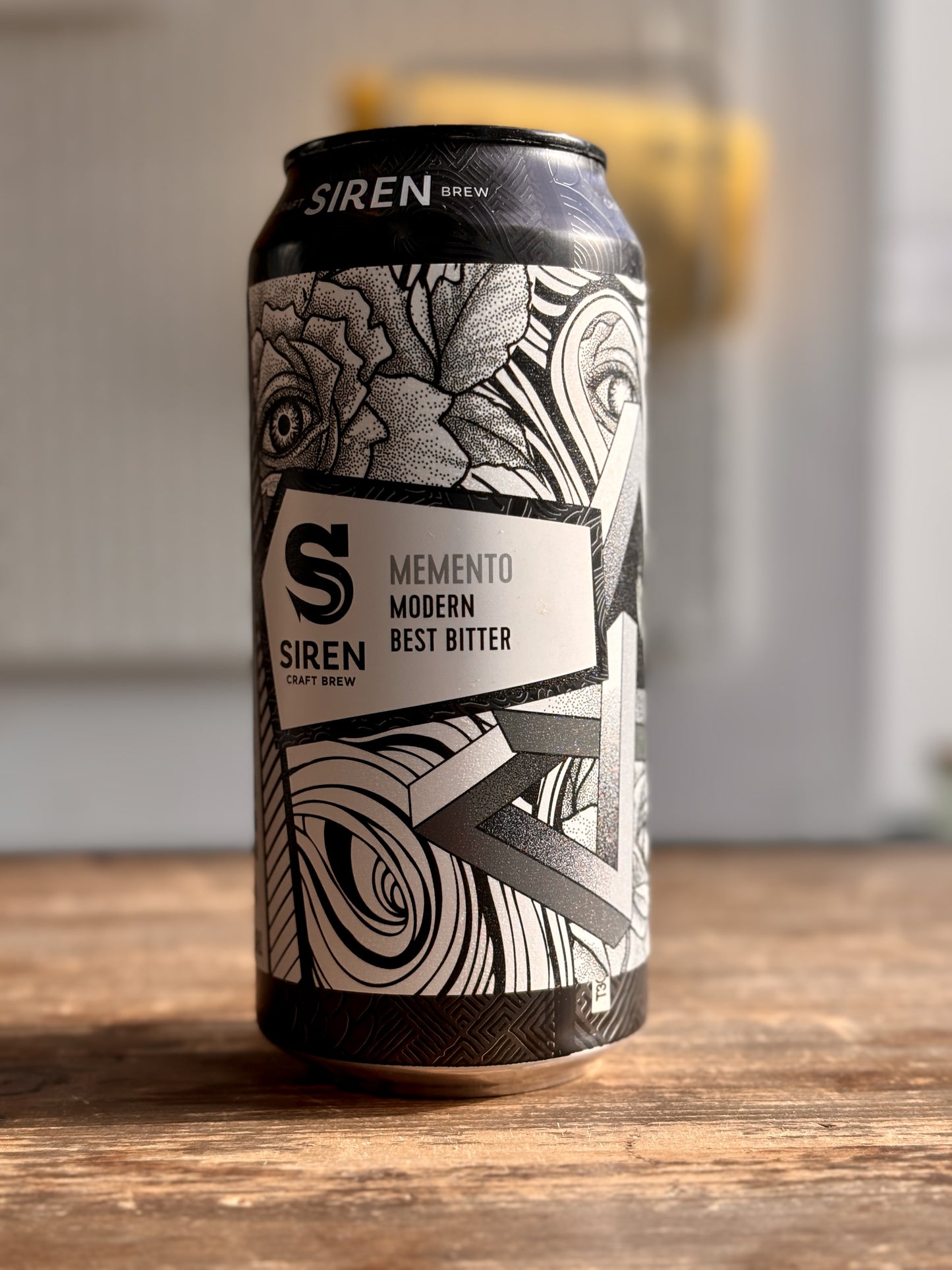 Siren Memento Modern Best Bitter at The Beerhive, Edinburgh. Free UK shipping.