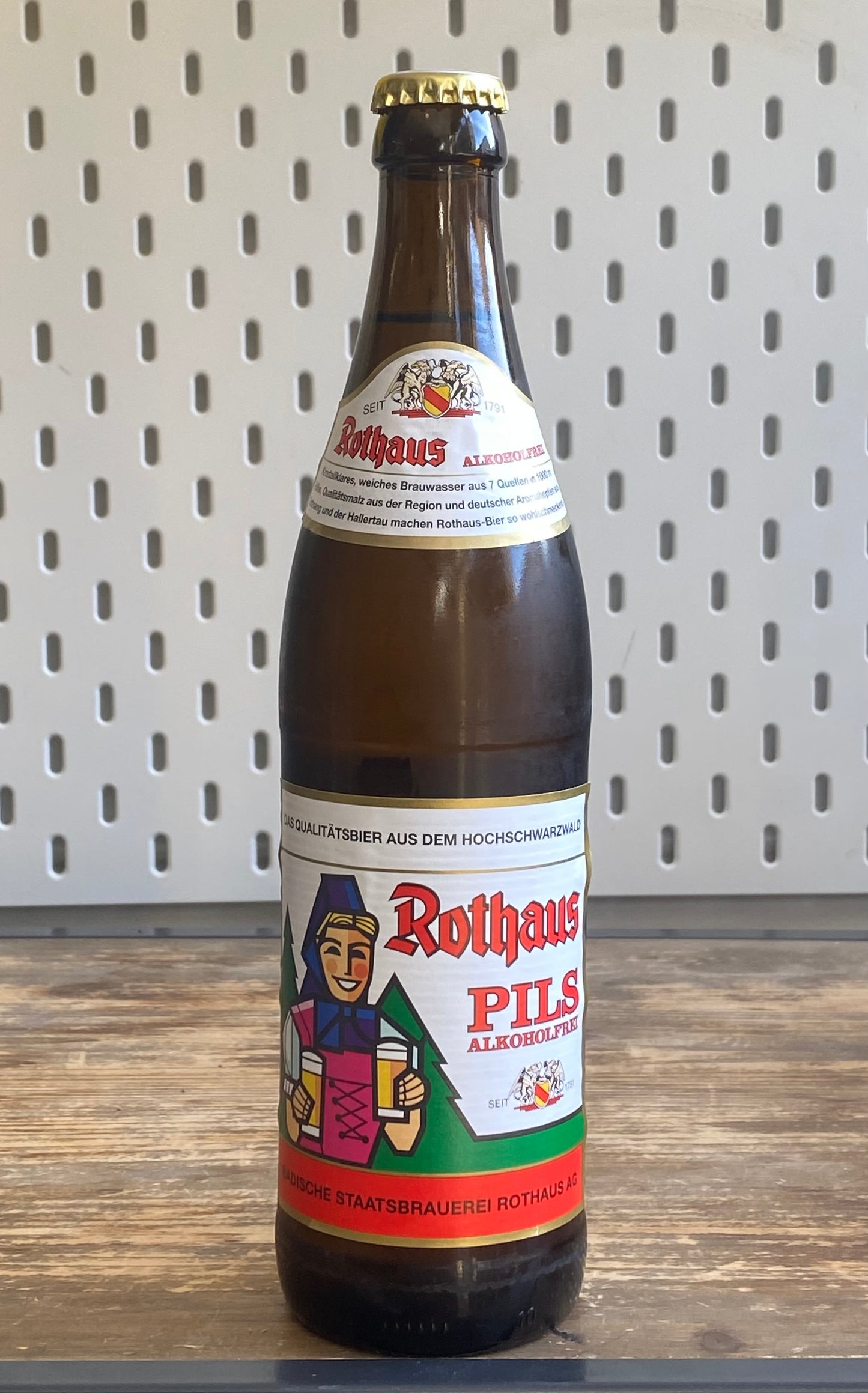 Rothaus Pils Alkoholfrei 0.5% 500ml at The Beerhive, Edinburgh. Free UK shipping.