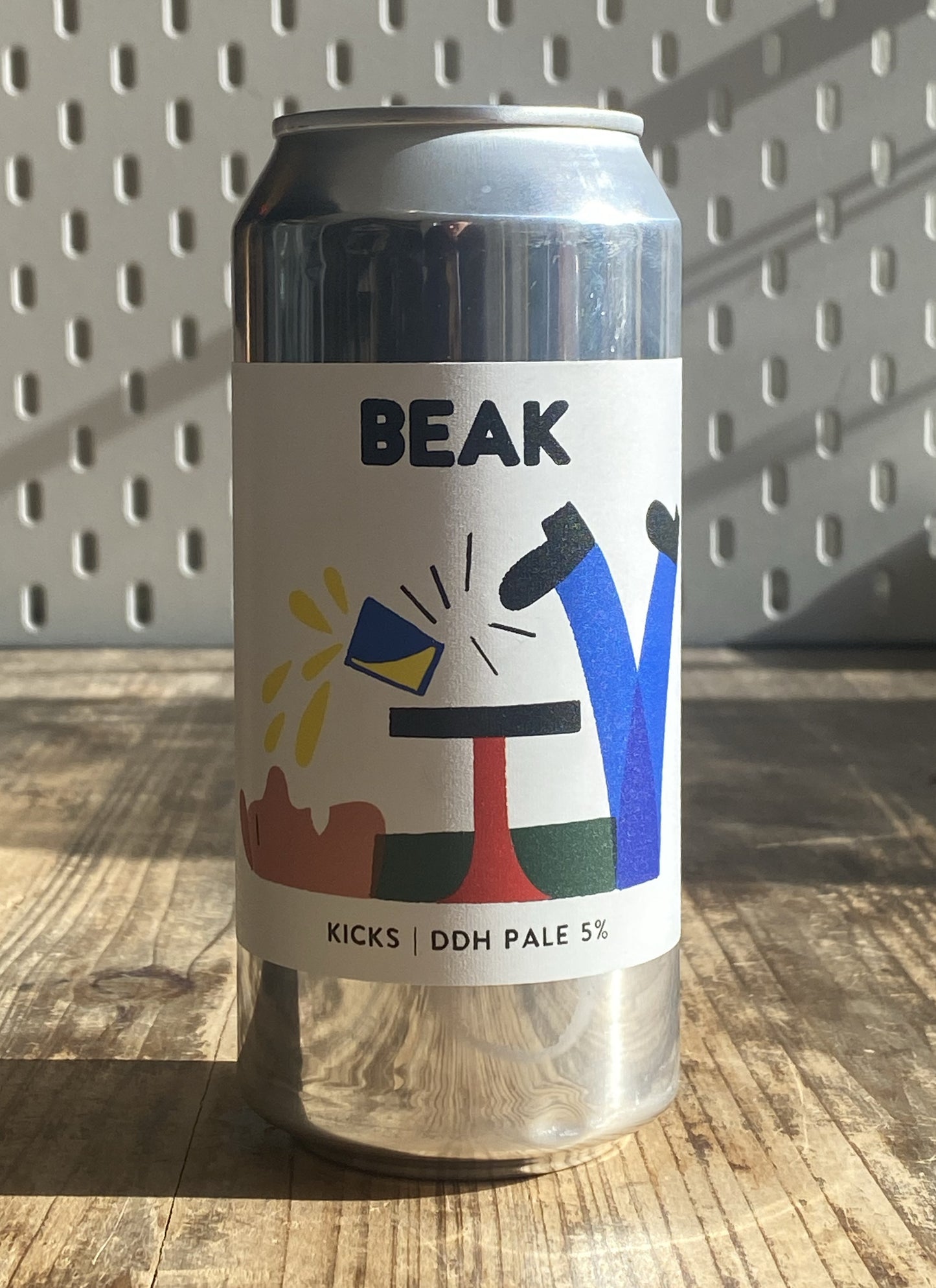 Beak Kicks DDH Pale Ale at The Beerhive, Edinburgh. Free UK shipping.