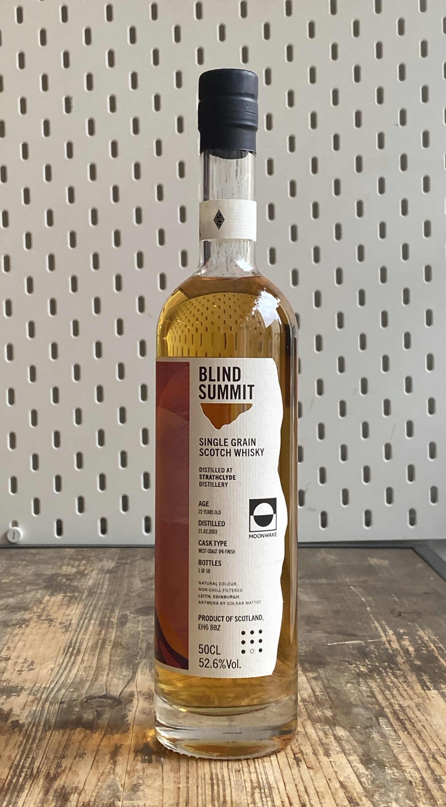 Blind Summit x Moonwake Strathclyde 22 Year West Coast IPA Finish at The Beerhive, Edinburgh. Free UK shipping.