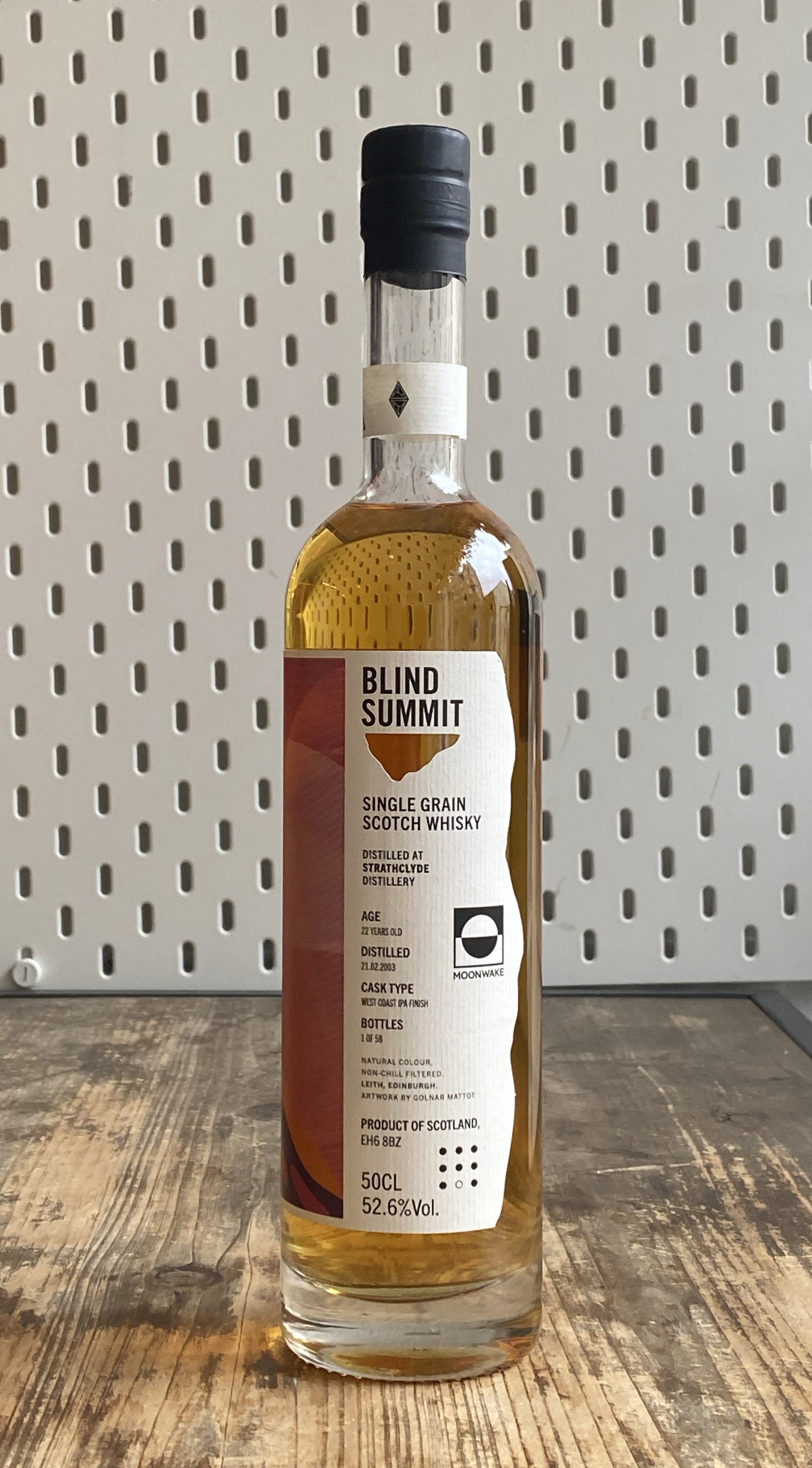 Blind Summit x Moonwake Strathclyde 22 Year West Coast IPA Finish at The Beerhive, Edinburgh. Free UK shipping.