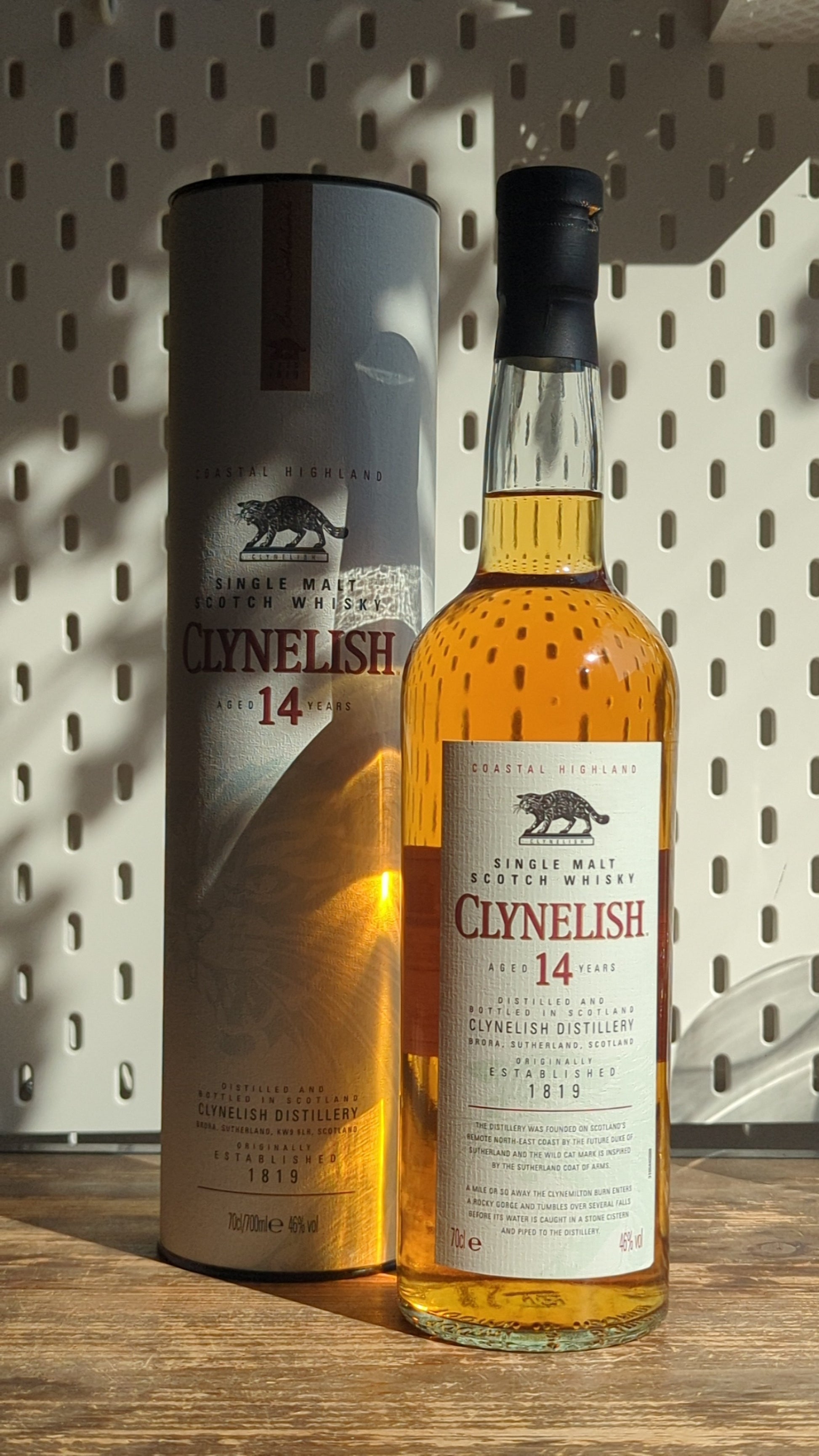 Clynelish 14 Year at The Beerhive, Edinburgh. Free UK shipping.