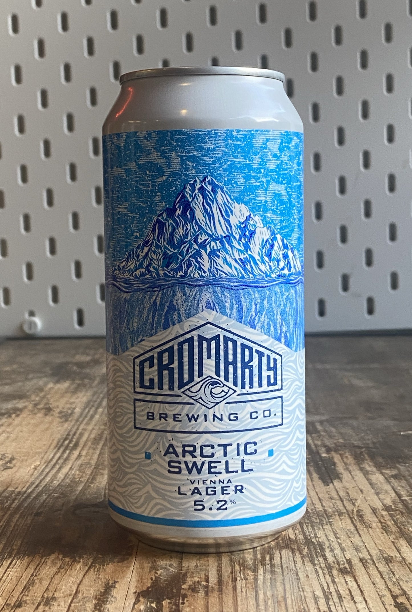 Cromarty Arctic Swell Lager at The Beerhive, Edinburgh. Free UK shipping.