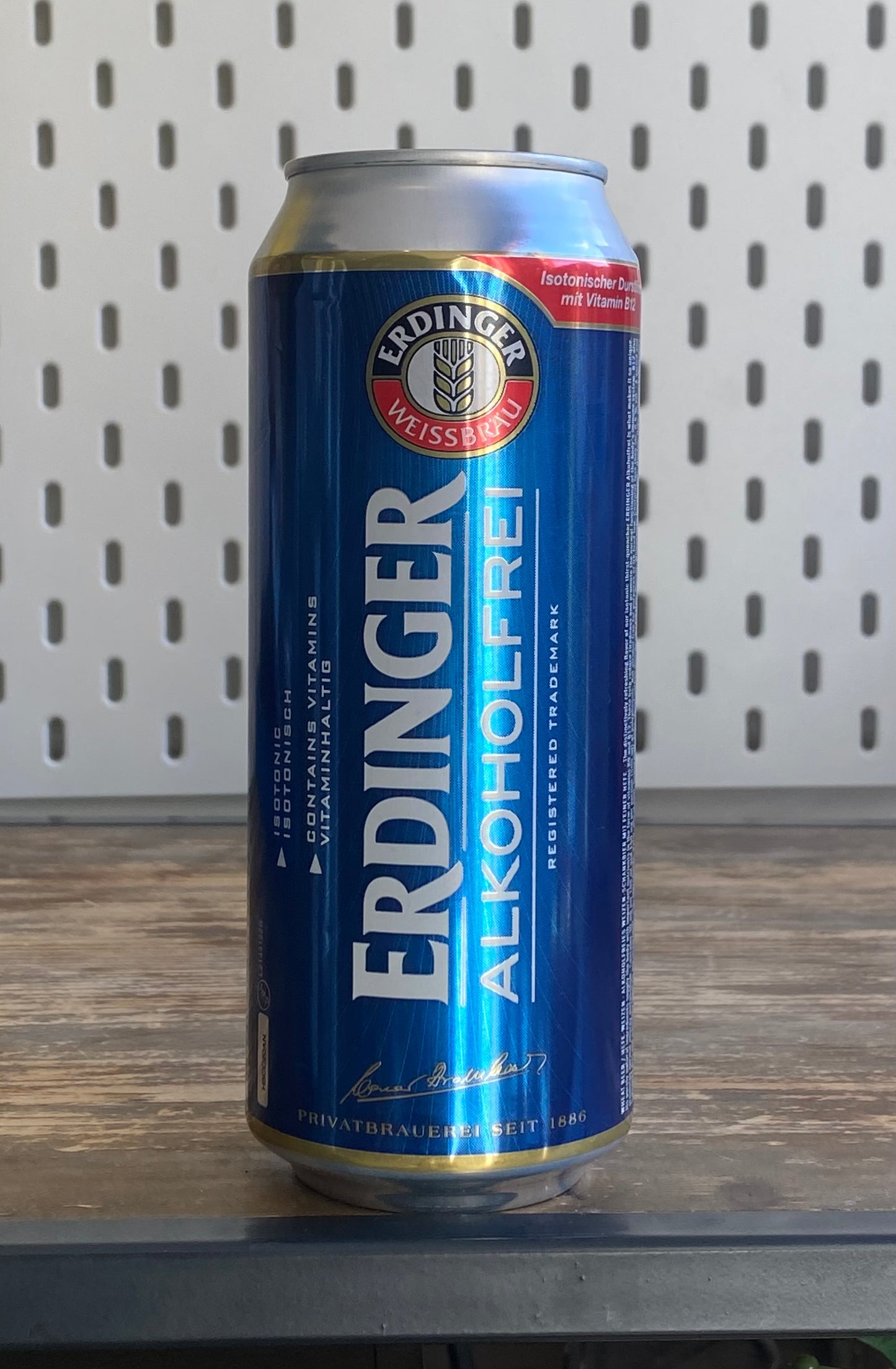Erdinger Alcohol Free Can at The Beerhive, Edinburgh. Free UK shipping.