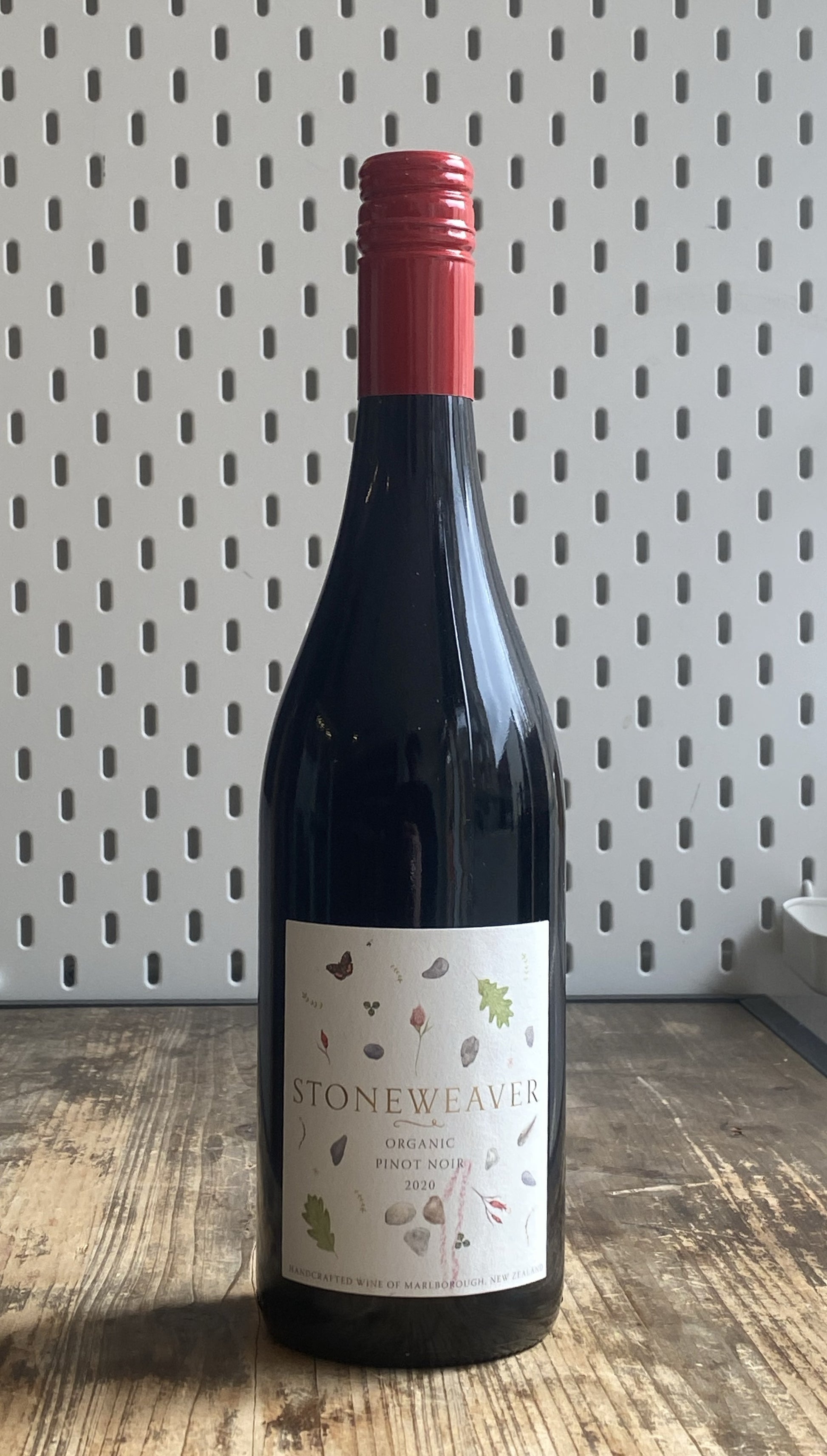 Huia Vineyards Stoneweaver Pinot Noir at The Beerhive, Edinburgh. Free UK shipping.