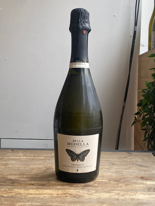 Bella Modella Prosecco Spumante.