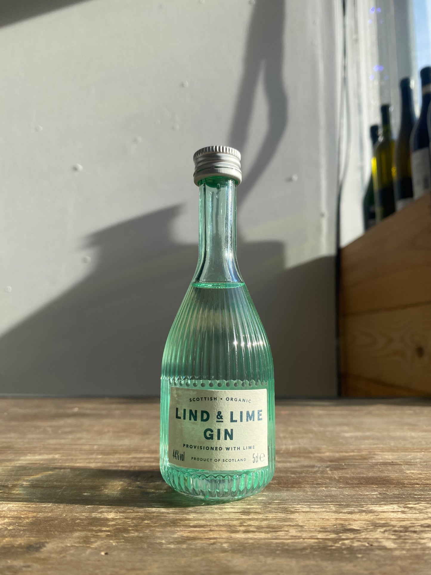 Lind and Lime 5cl at The Beerhive, Edinburgh. Free UK shipping.