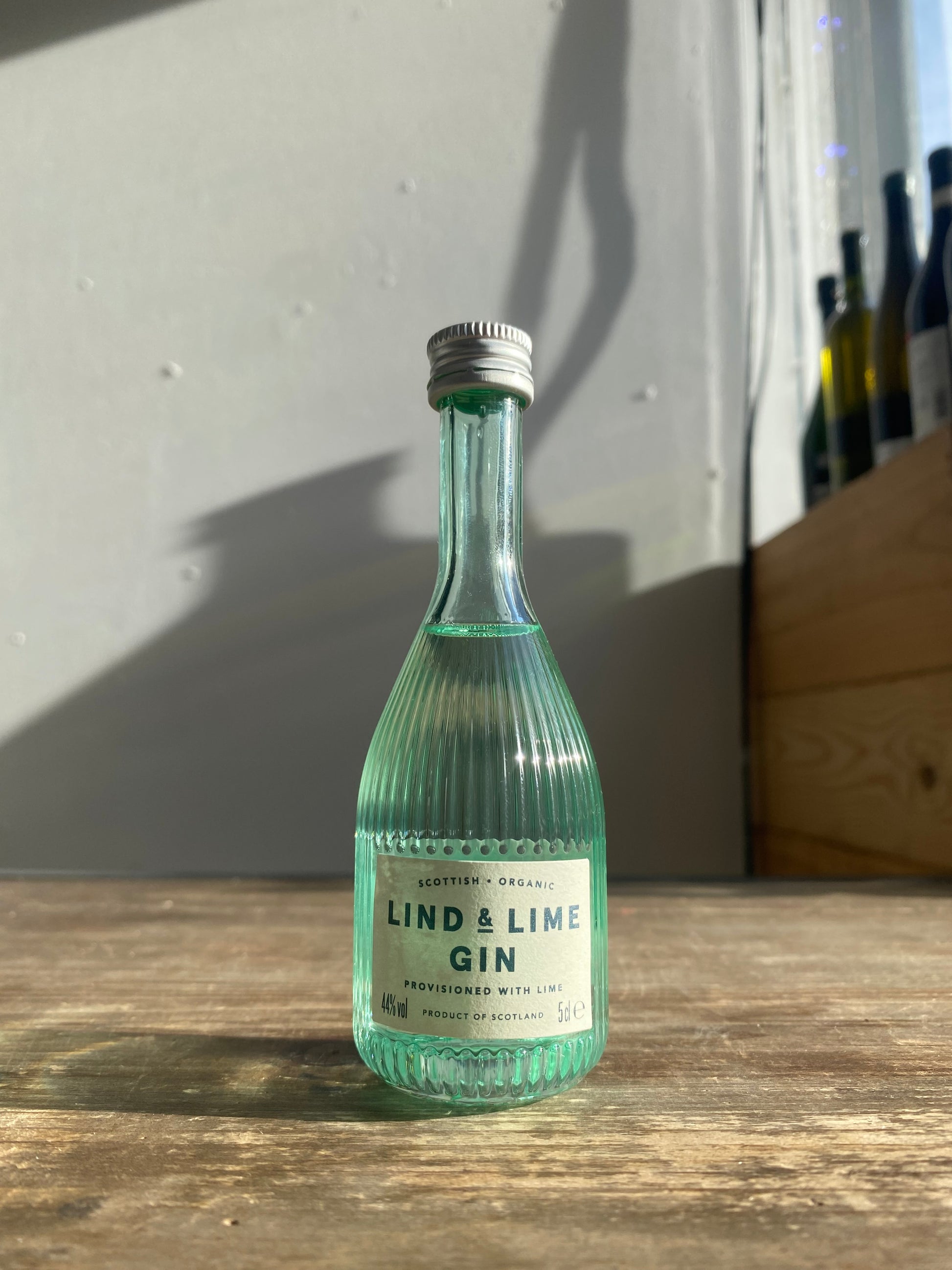 Lind and Lime 5cl at The Beerhive, Edinburgh. Free UK shipping.