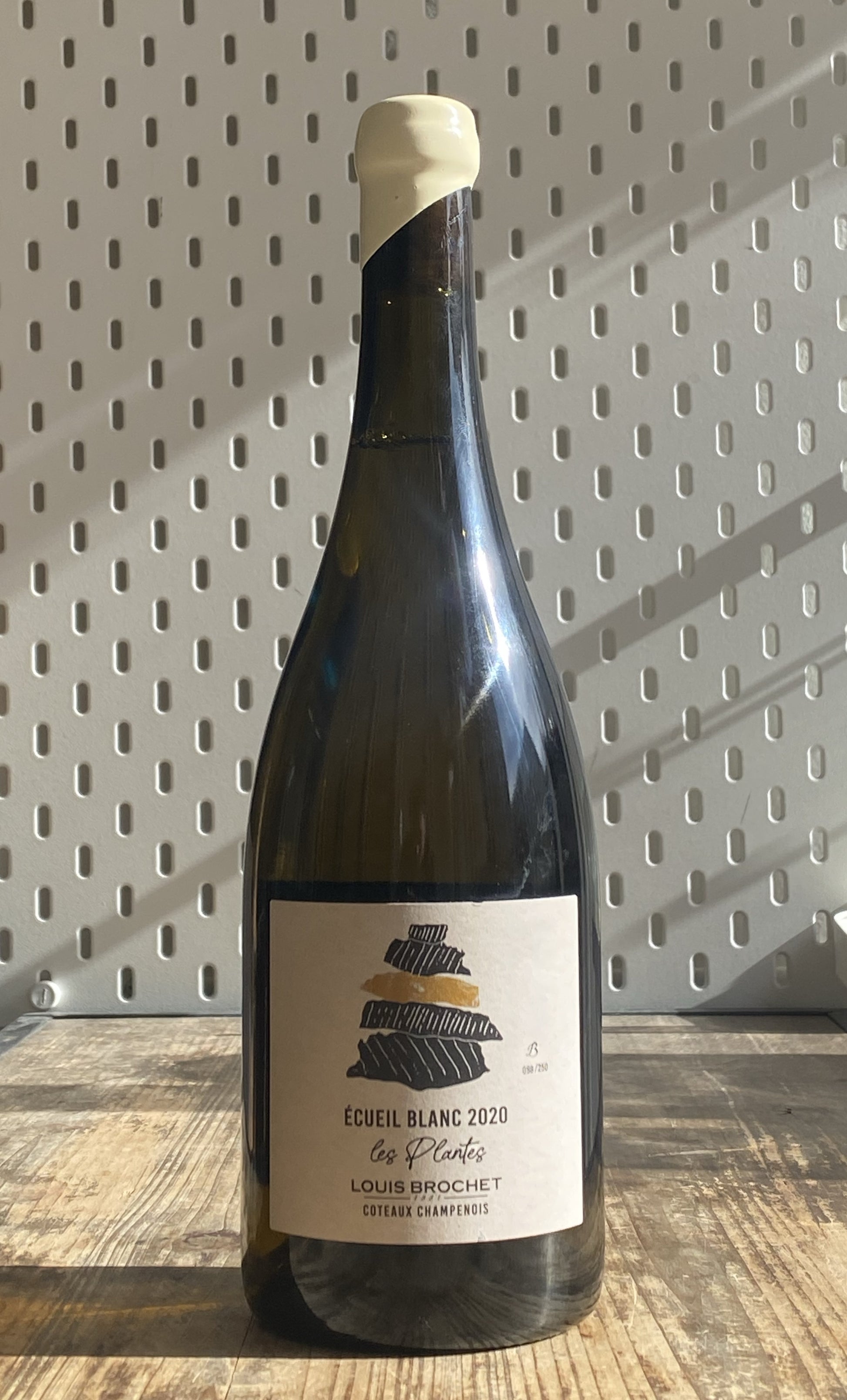 Louis Brochet Les Plantes Coteaux Champenois Blanc at The Beerhive, Edinburgh. Free UK shipping.