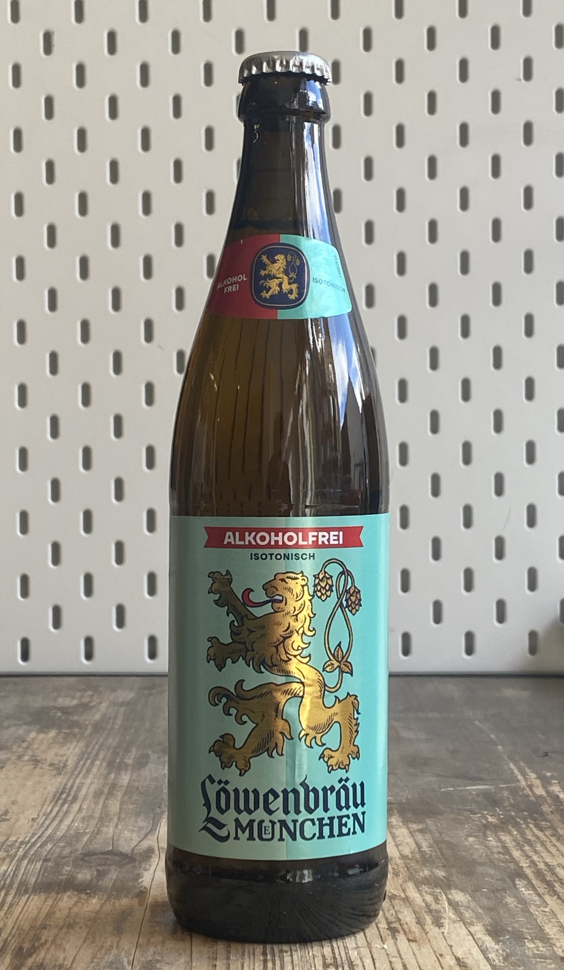 Lowenbrau Alcohol Free at The Beerhive, Edinburgh. Free UK shipping.