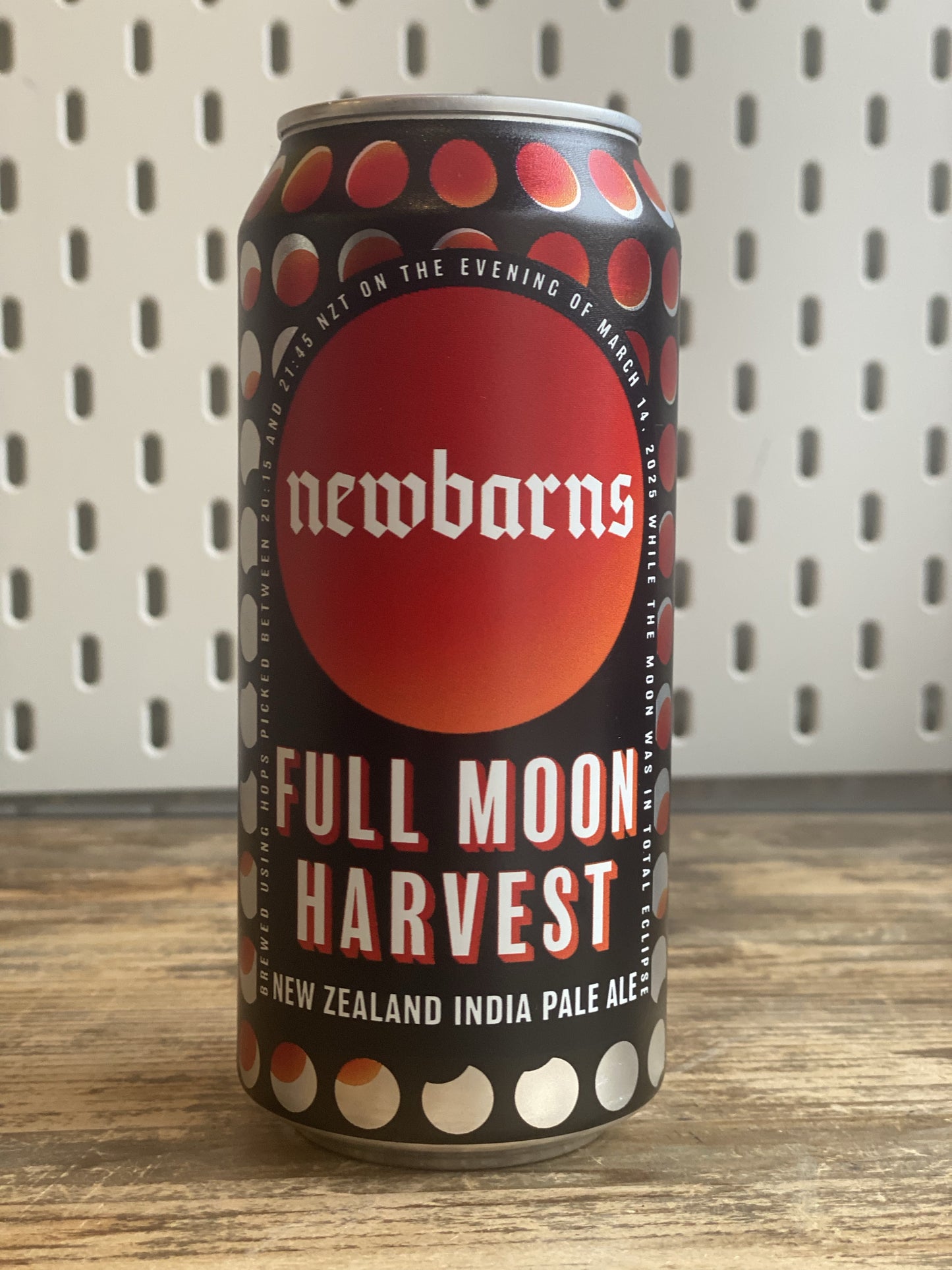Newbarns Full Moon Harvest NZ IPA at The Beerhive, Edinburgh. Free UK shipping.