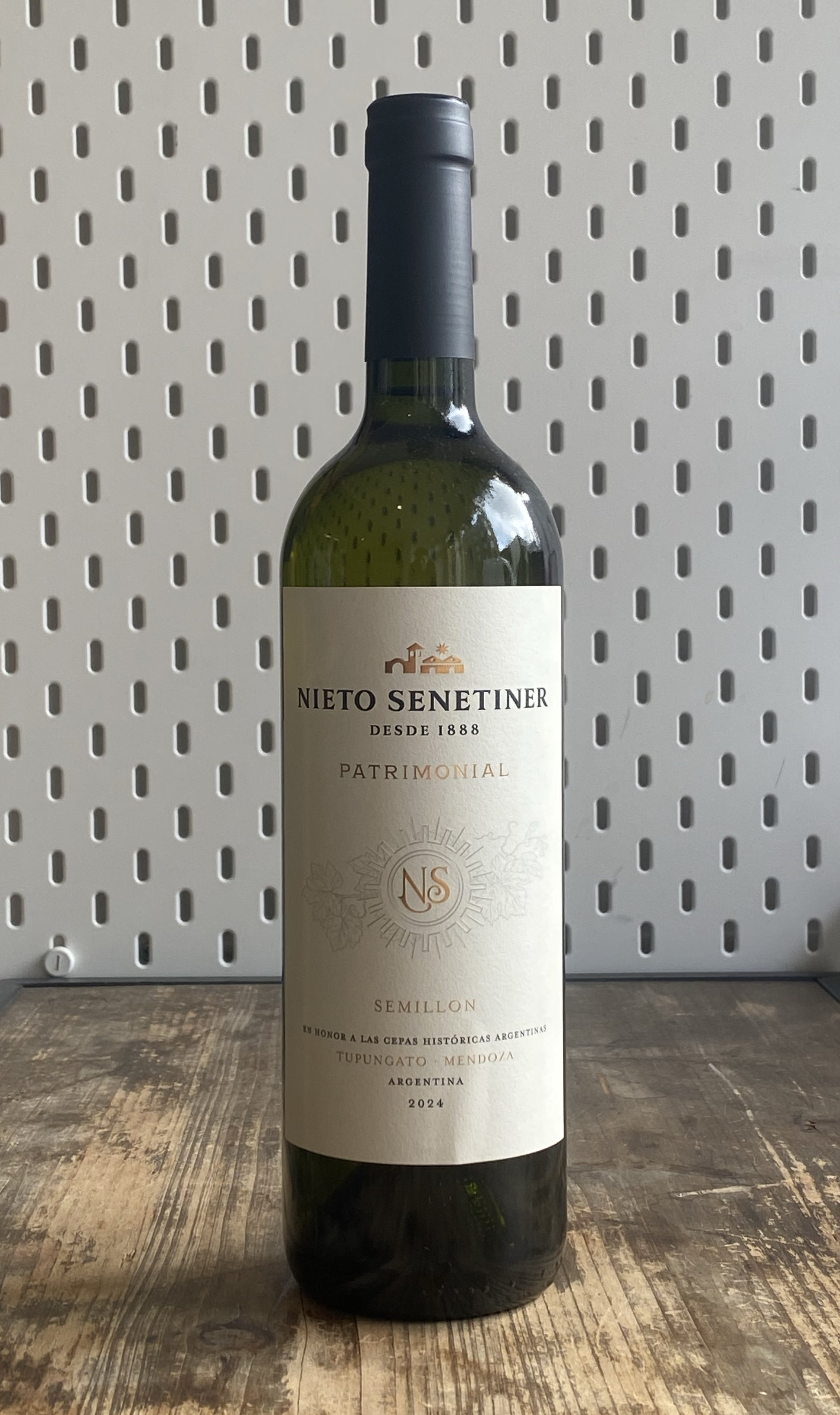 Nieto Senetiner Patrimonial Semillon at The Beerhive, Edinburgh. Free UK shipping.