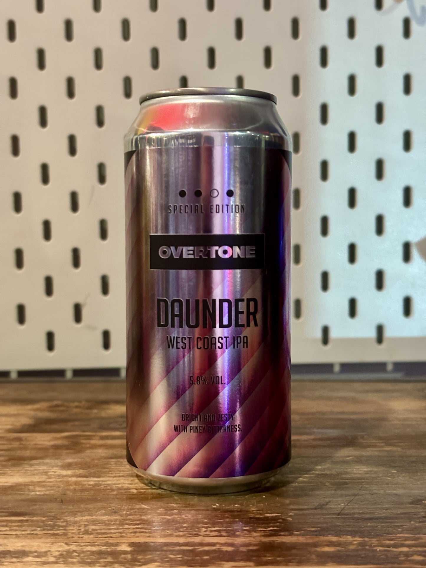Overtone Daunder WC IPA at The Beerhive, Edinburgh. Free UK shipping.