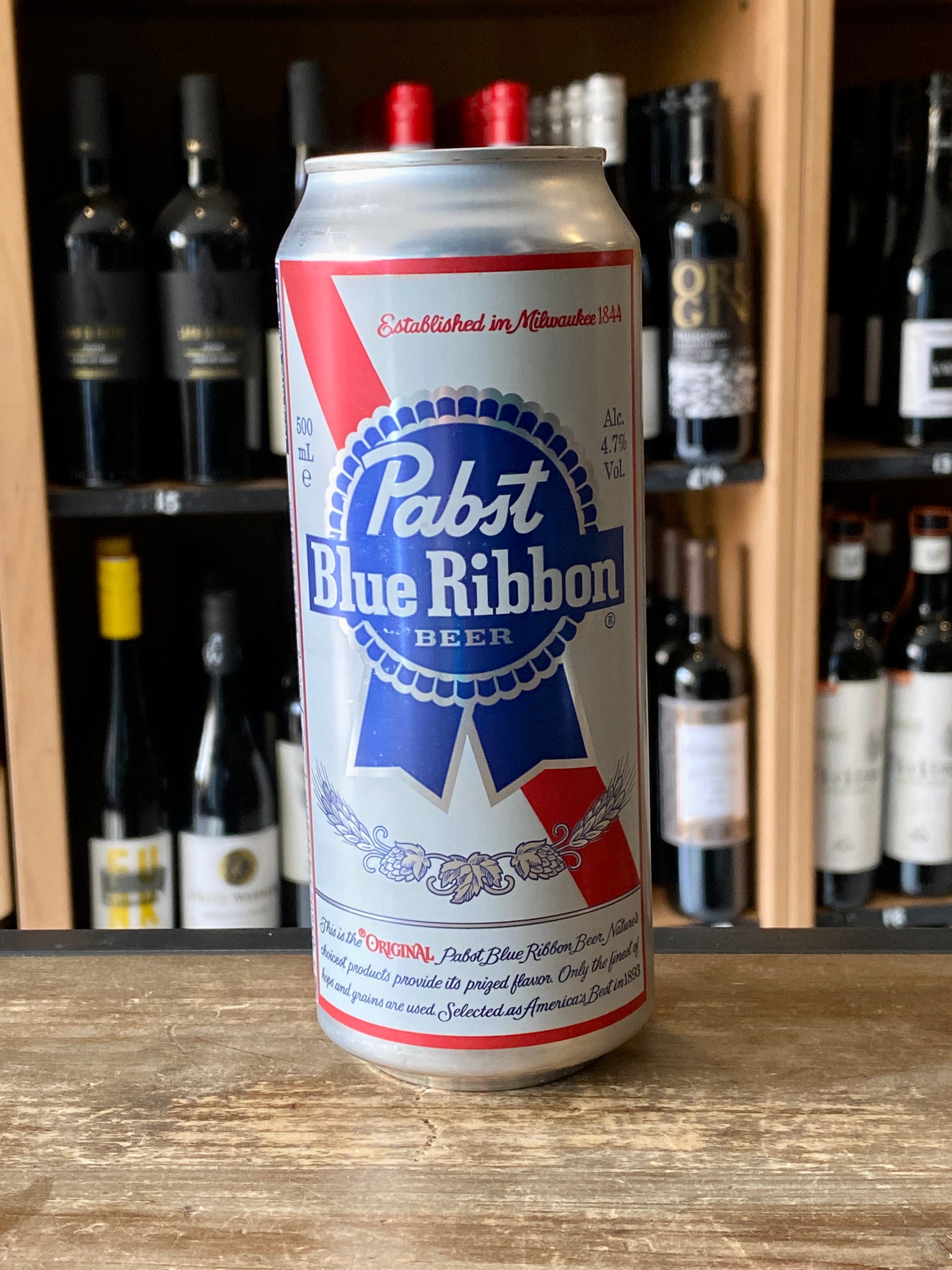 Pabst Blue Ribbon Can 500ml - The Beerhive