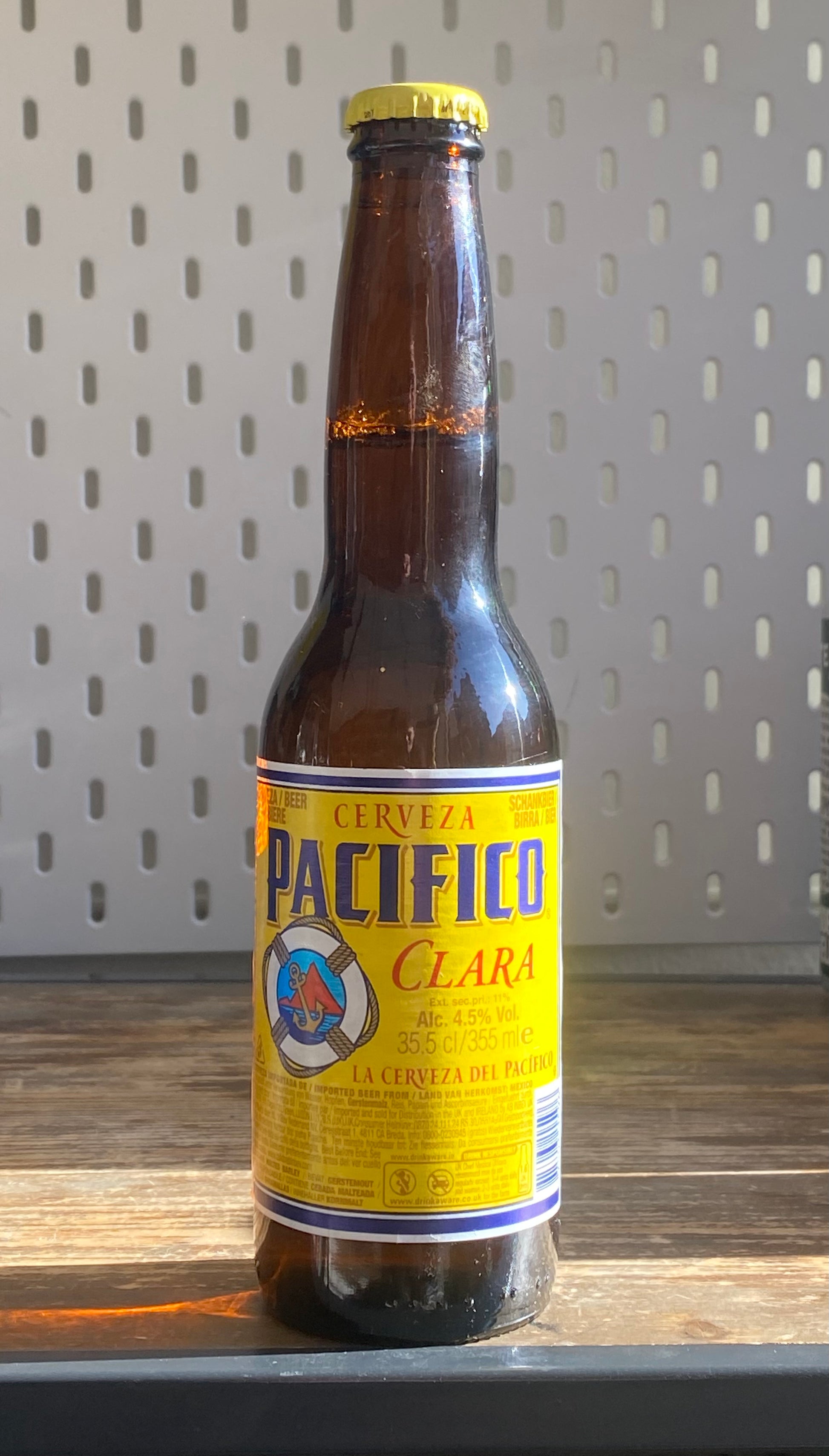 Pacifico Clara at The Beerhive, Edinburgh. Free UK shipping.