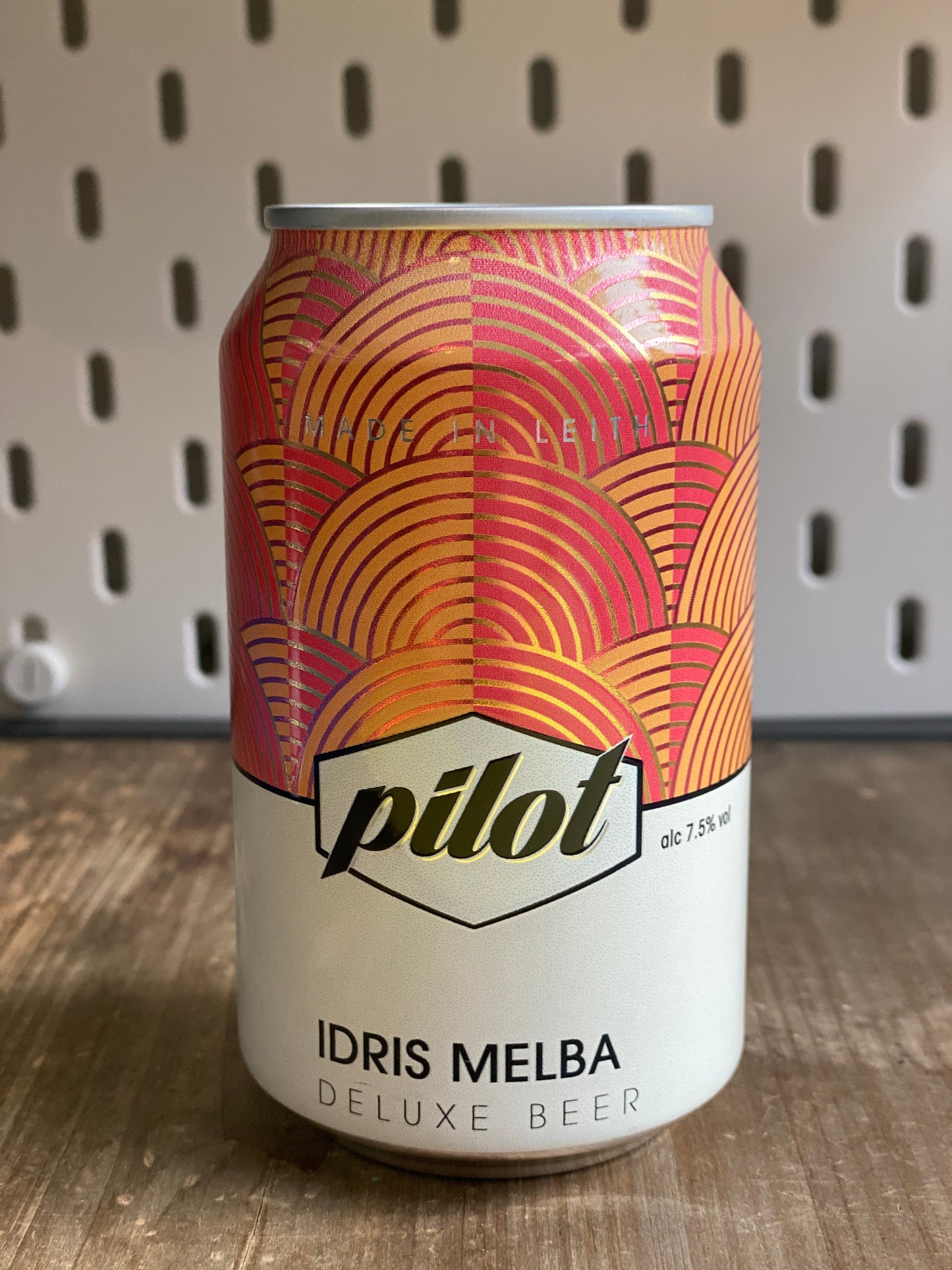 Pilot Idris Melba at The Beerhive, Edinburgh. Free UK shipping.