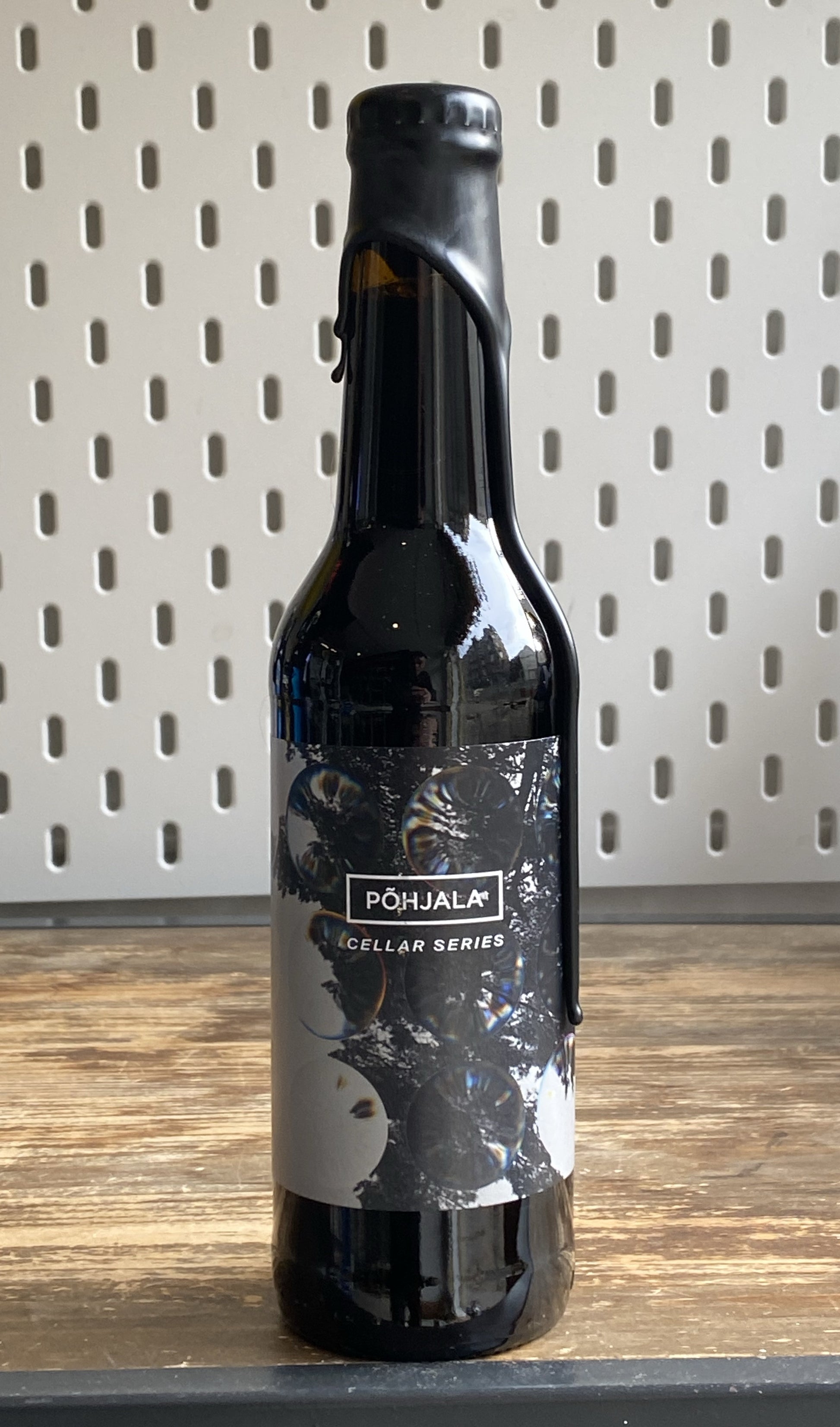 Pohjala Barrique Noire Imperial Baltic Porter at The Beerhive, Edinburgh. Free UK shipping.