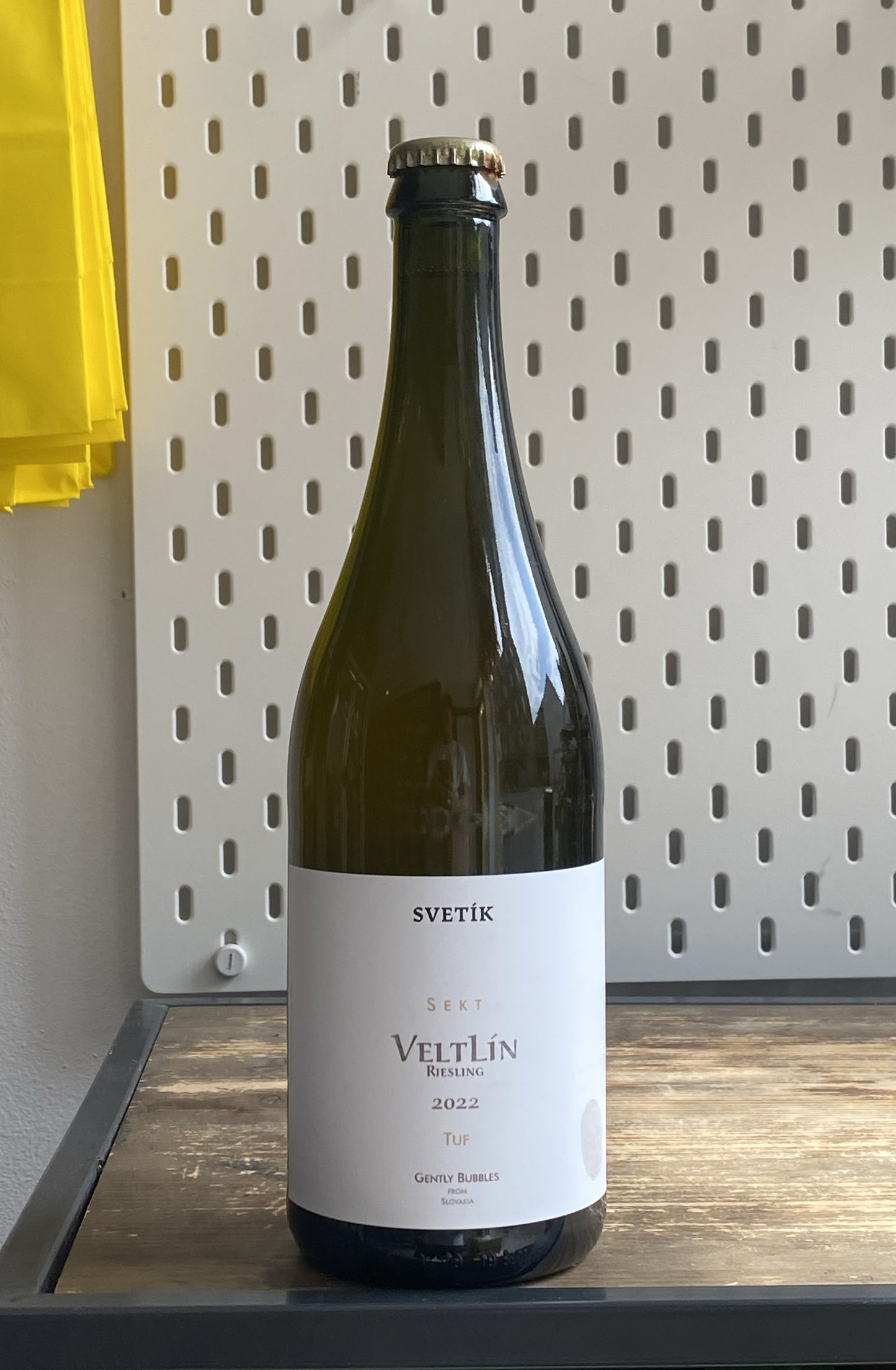 Svetík Wine Veltlín Sekt 2022 at The Beerhive, Edinburgh. Free UK shipping.