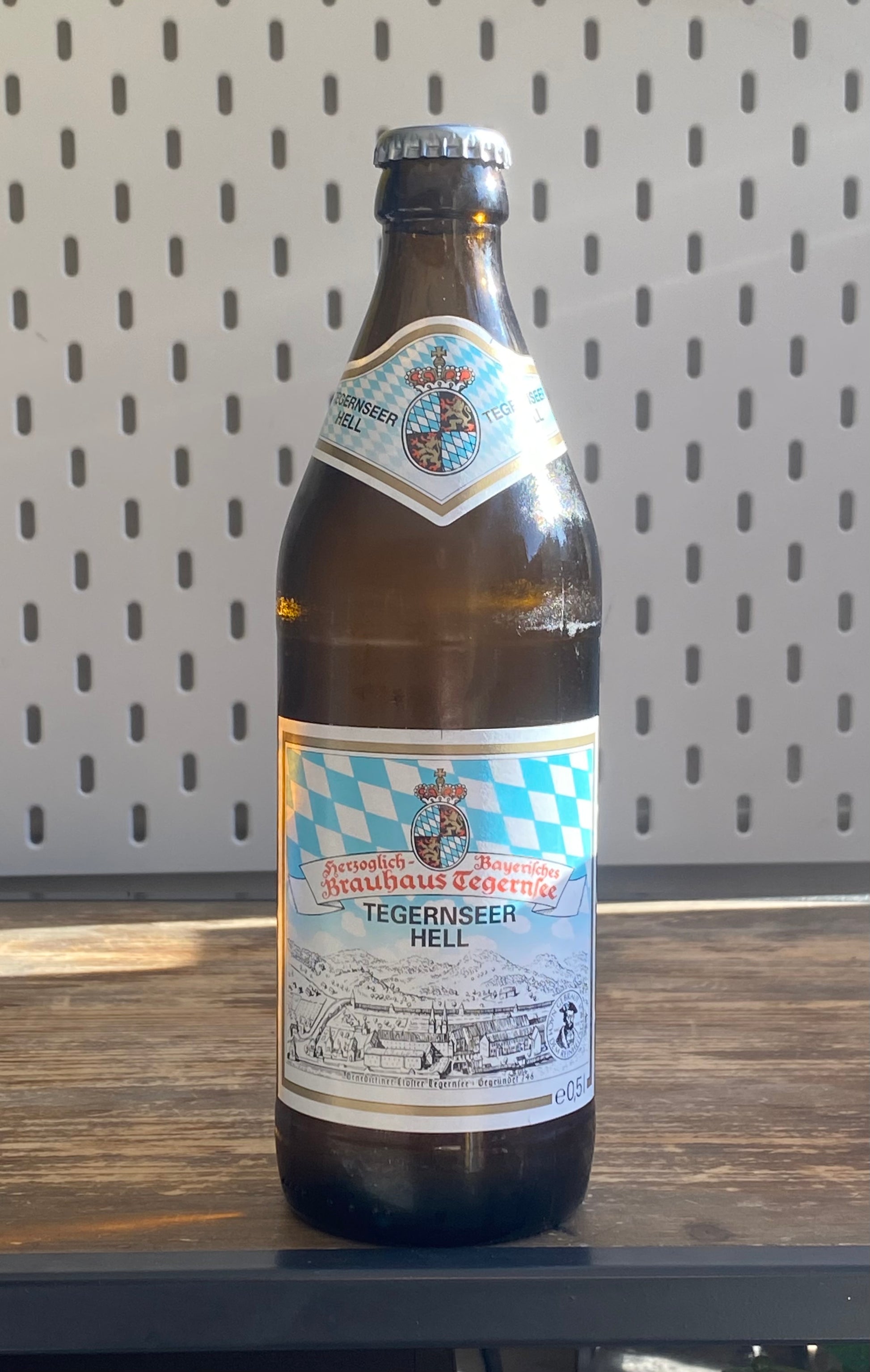 Tegernseer Hell at The Beerhive, Edinburgh. Free UK shipping.