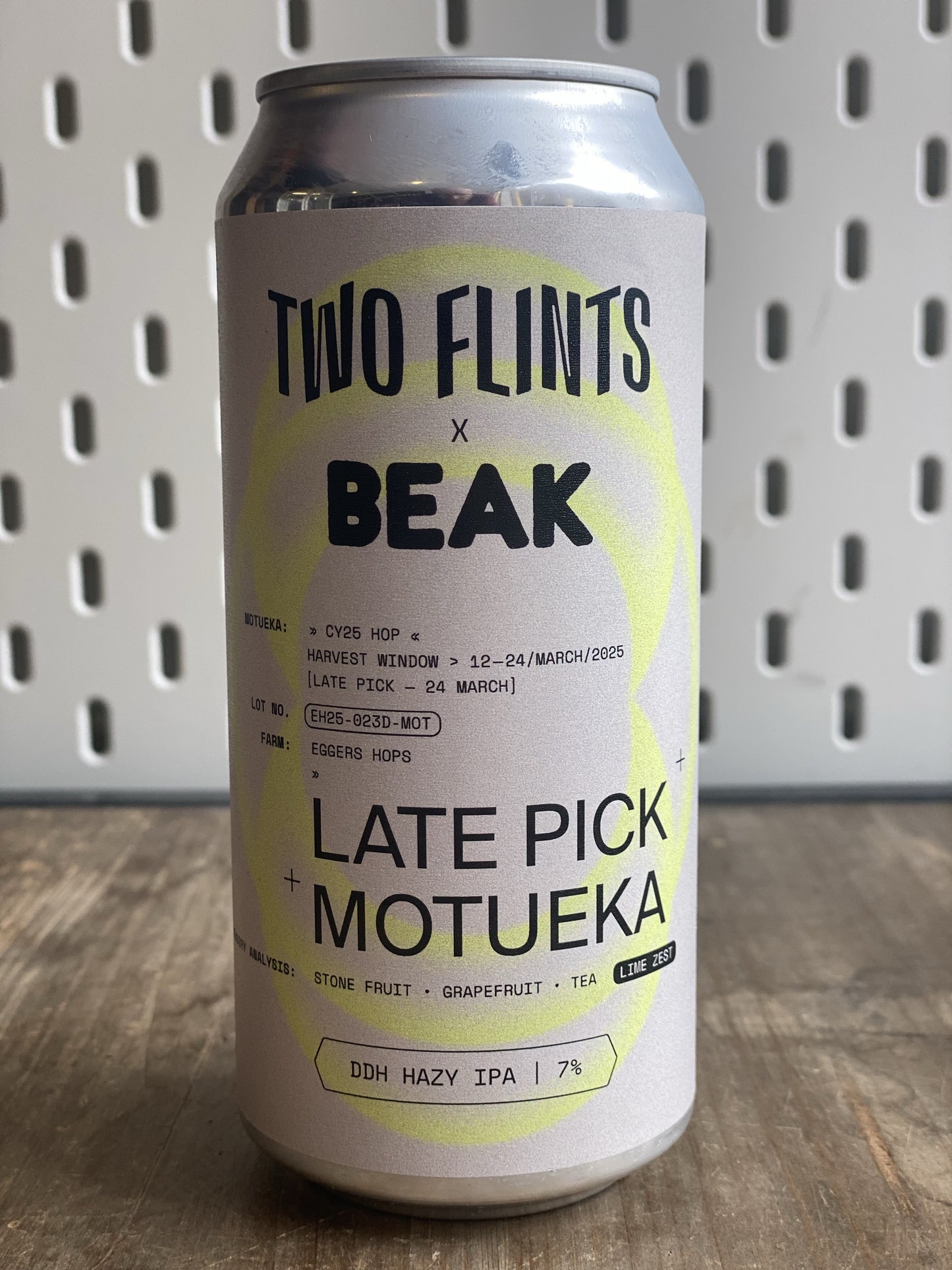 Two Flints X Beak Late Pick Motueka IPA at The Beerhive, Edinburgh. Free UK shipping.