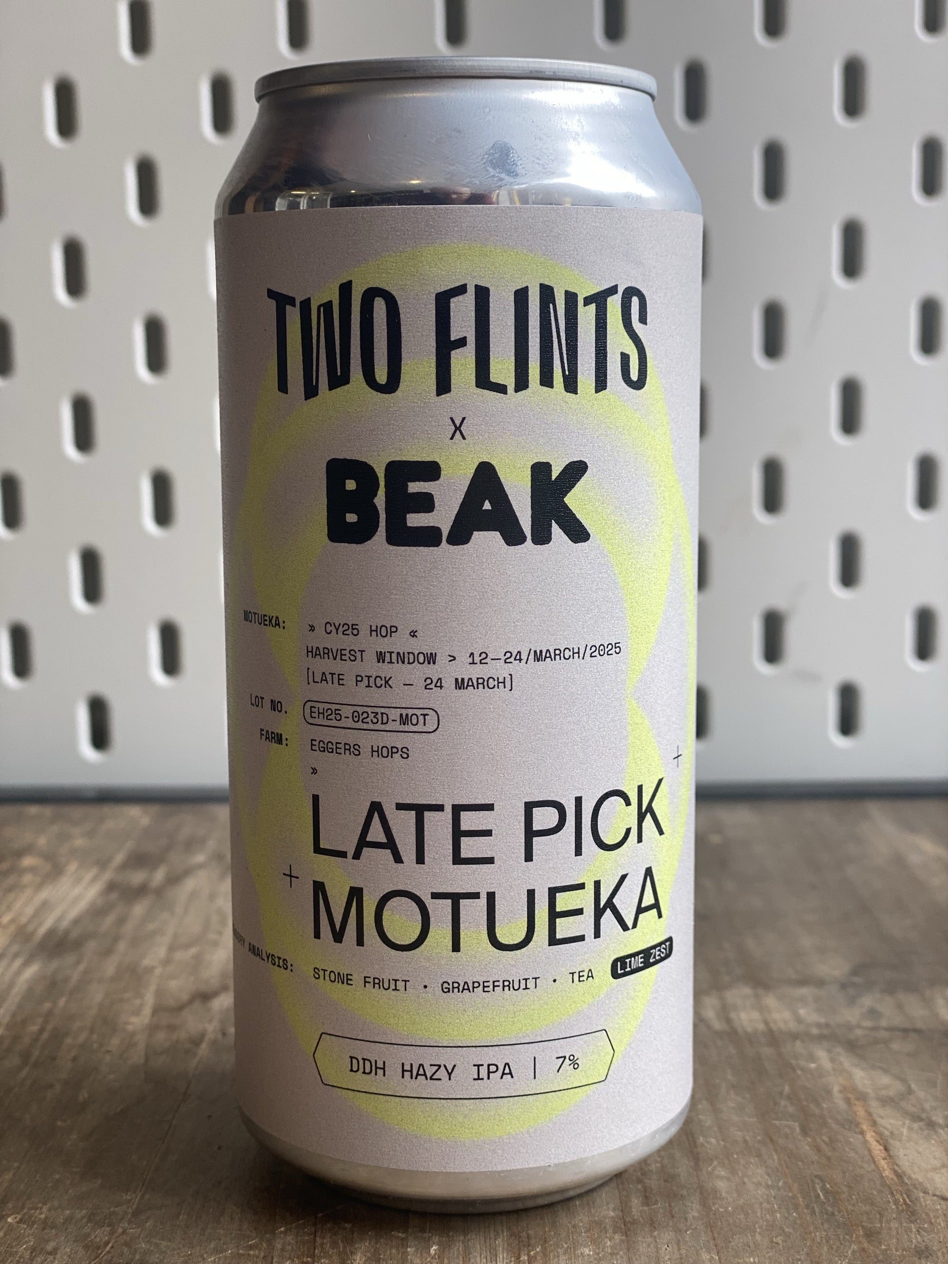 Two Flints X Beak Late Pick Motueka IPA at The Beerhive, Edinburgh. Free UK shipping.