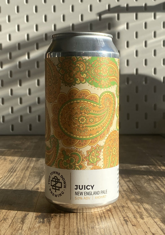 Two Towns Down Juicy Pale Ale at The Beerhive, Edinburgh. Free UK shipping.