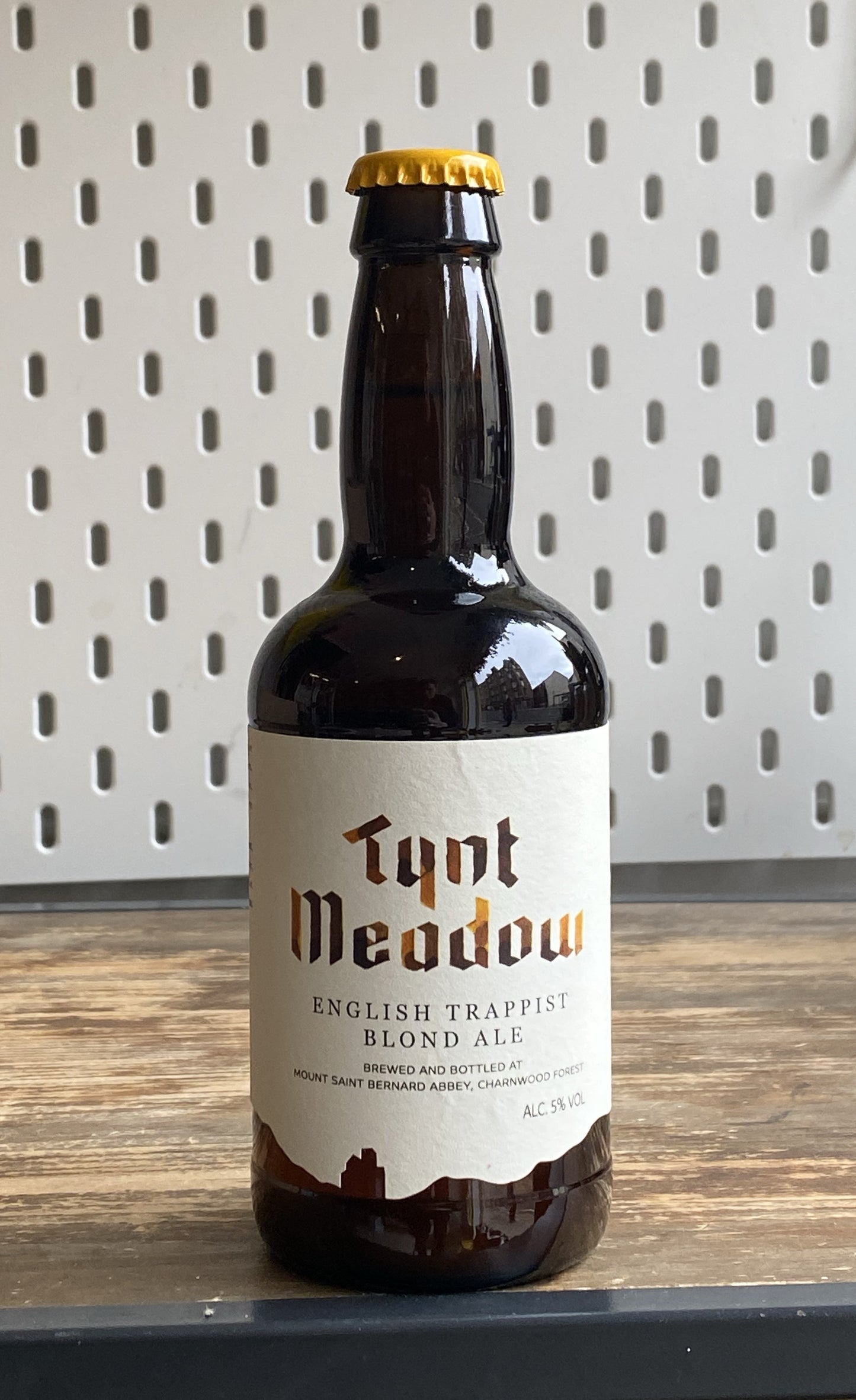 Tynt Meadow Blond Beer at The Beerhive, Edinburgh. Free UK shipping.