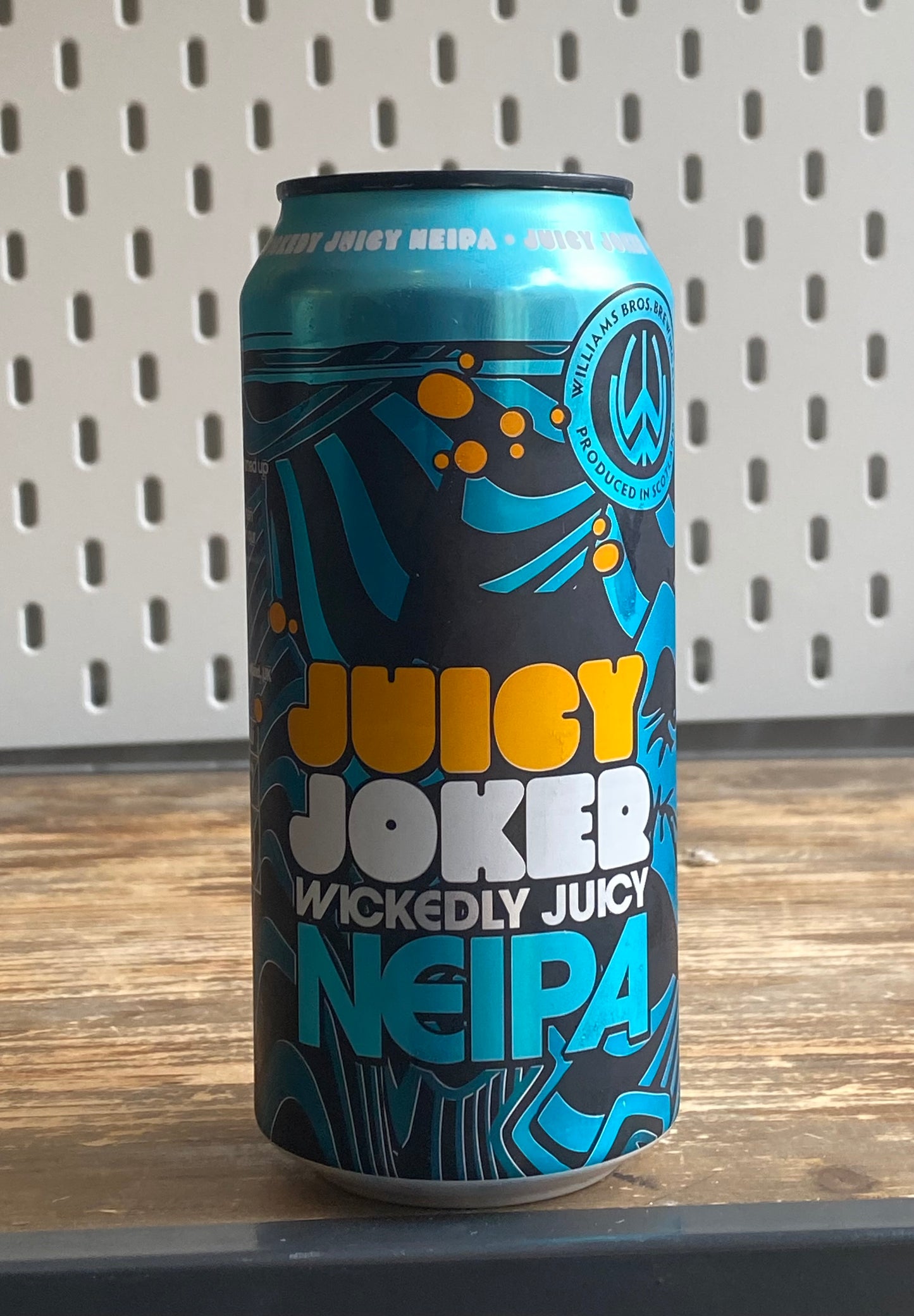 Williams Brothers Juicy Joker NEIPA at The Beerhive, Edinburgh. Free UK shipping.