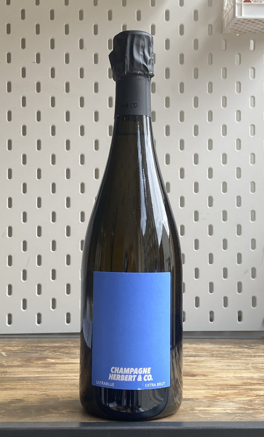 Champagne Herbert & Co Ultrablue at The Beerhive, Edinburgh. Free UK shipping.