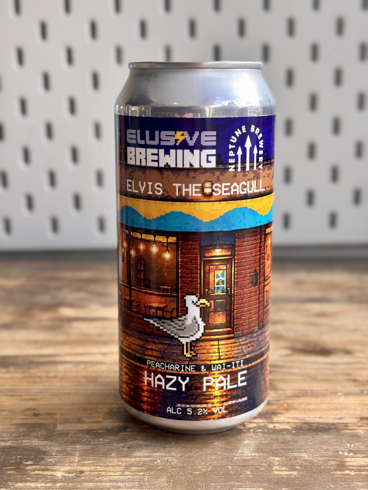Elusive X Neptune Elvis the Seagull Hazy Pale